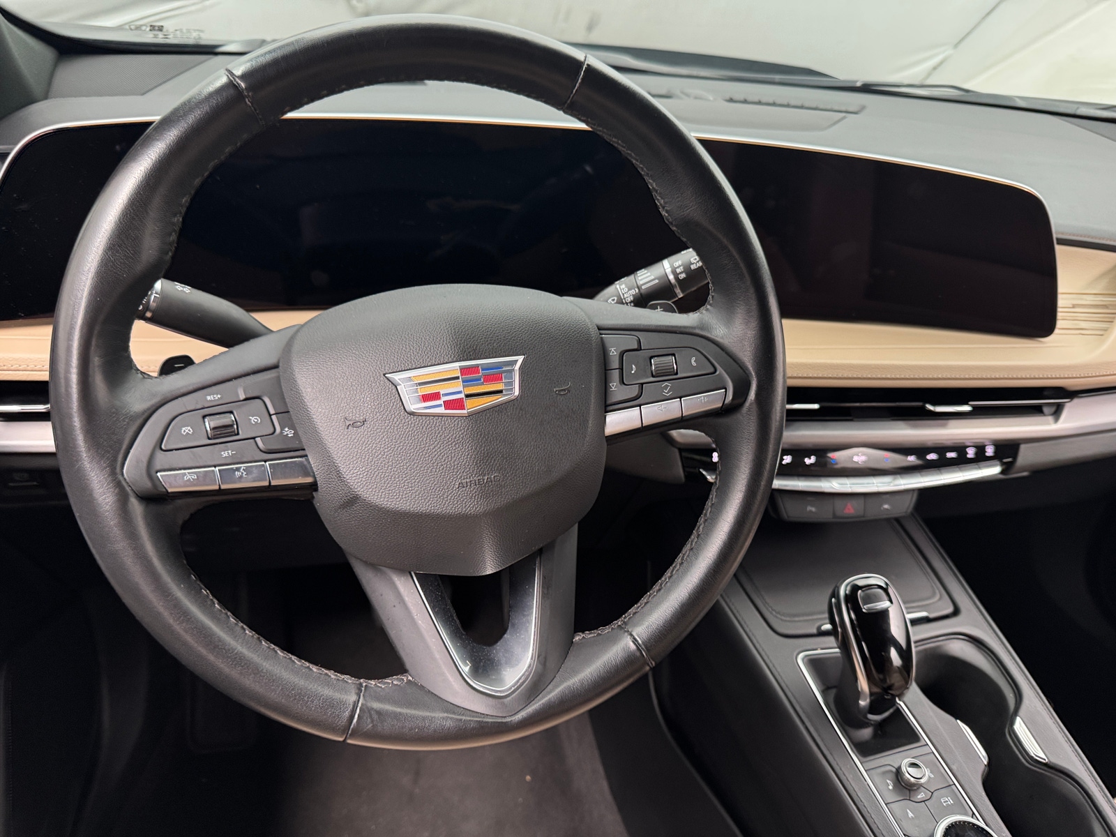 Thumbnail: 2025 Cadillac XT4 - 4