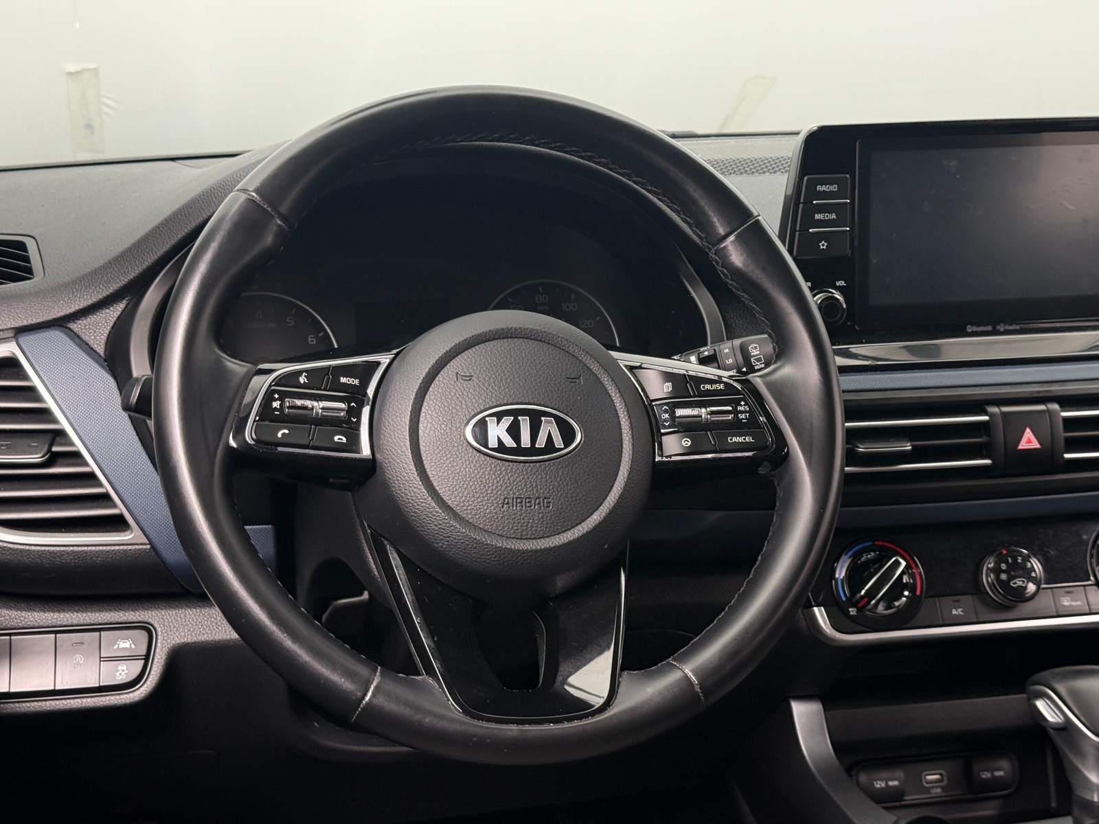 Thumbnail: 2021 Kia Seltos - 4