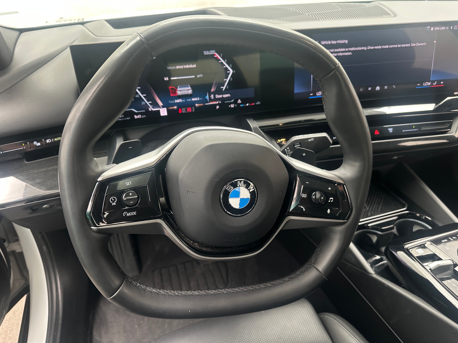Thumbnail: 2024 BMW 5 Series - 4