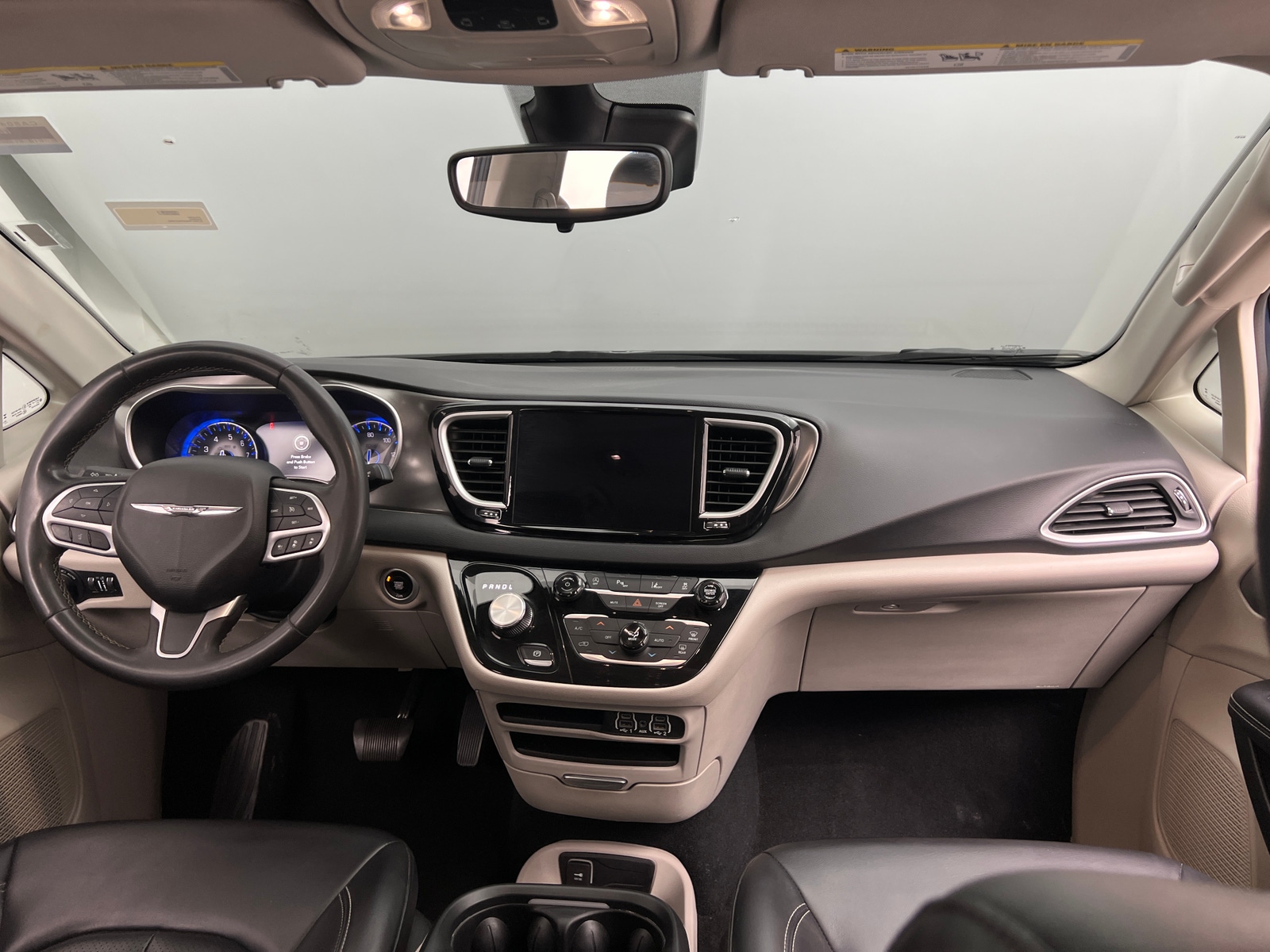 Thumbnail: 2023 Chrysler Pacifica - 2