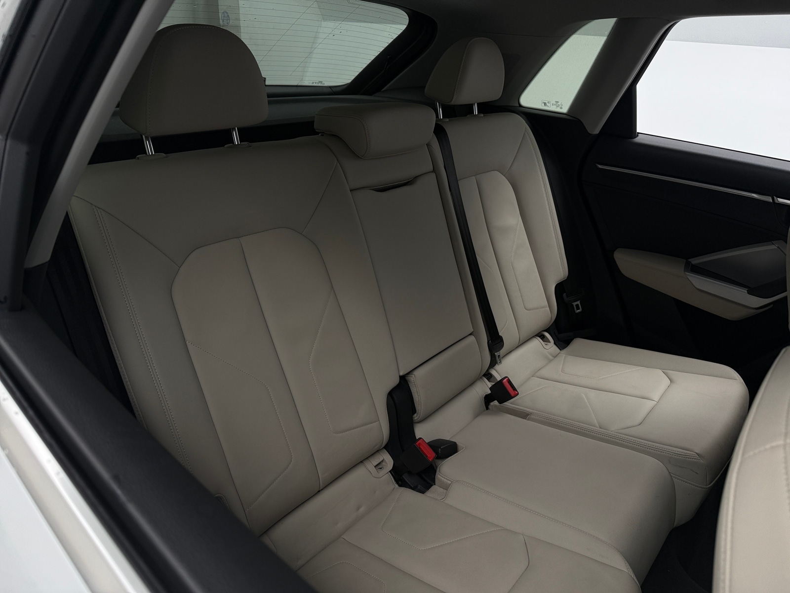 Thumbnail: 2022 Audi Q3 - 6