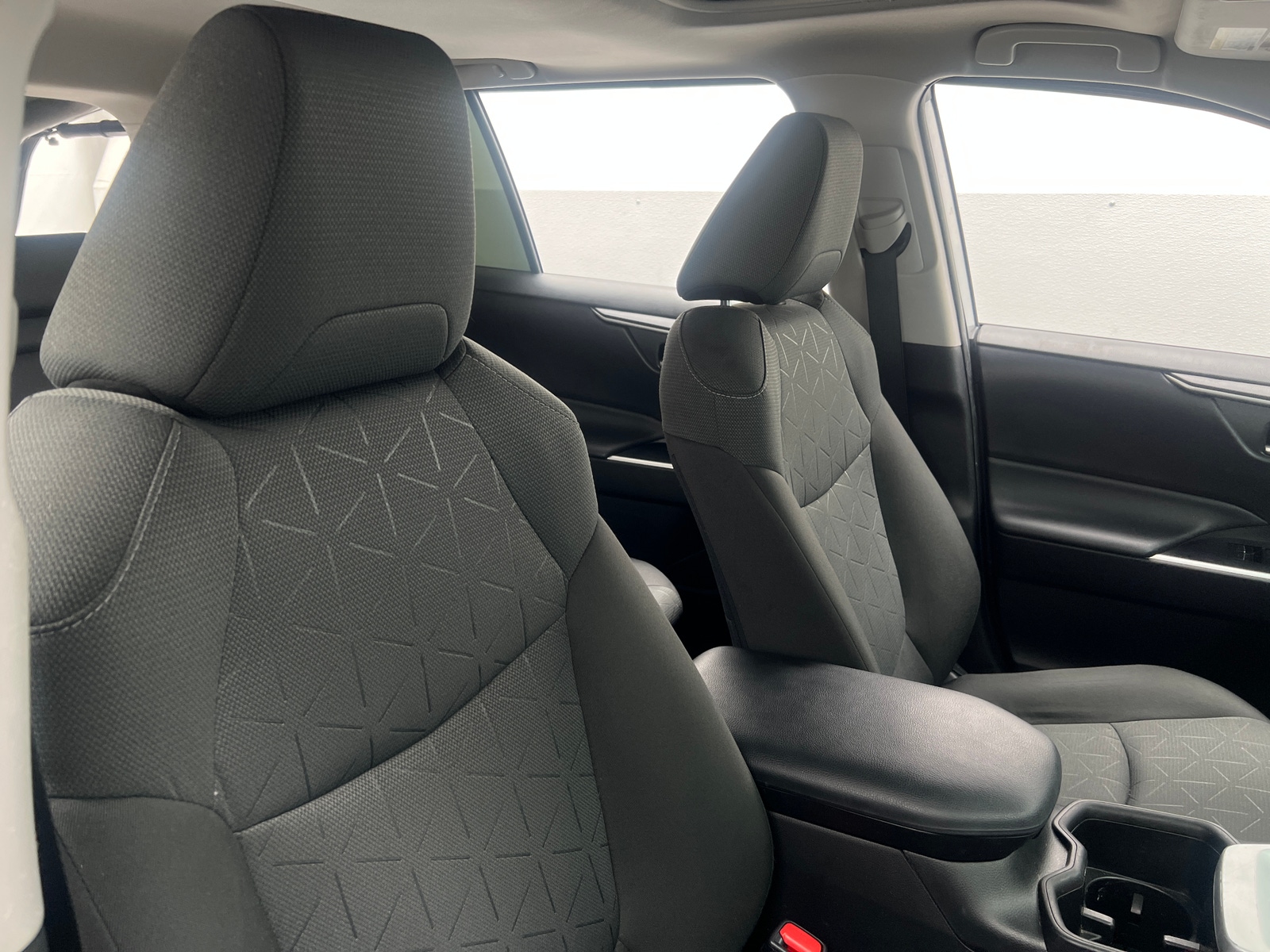 Thumbnail: 2022 Toyota RAV4 - 2