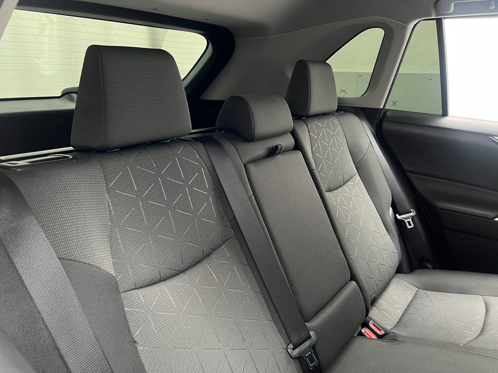 Thumbnail: 2022 Toyota RAV4 - 6