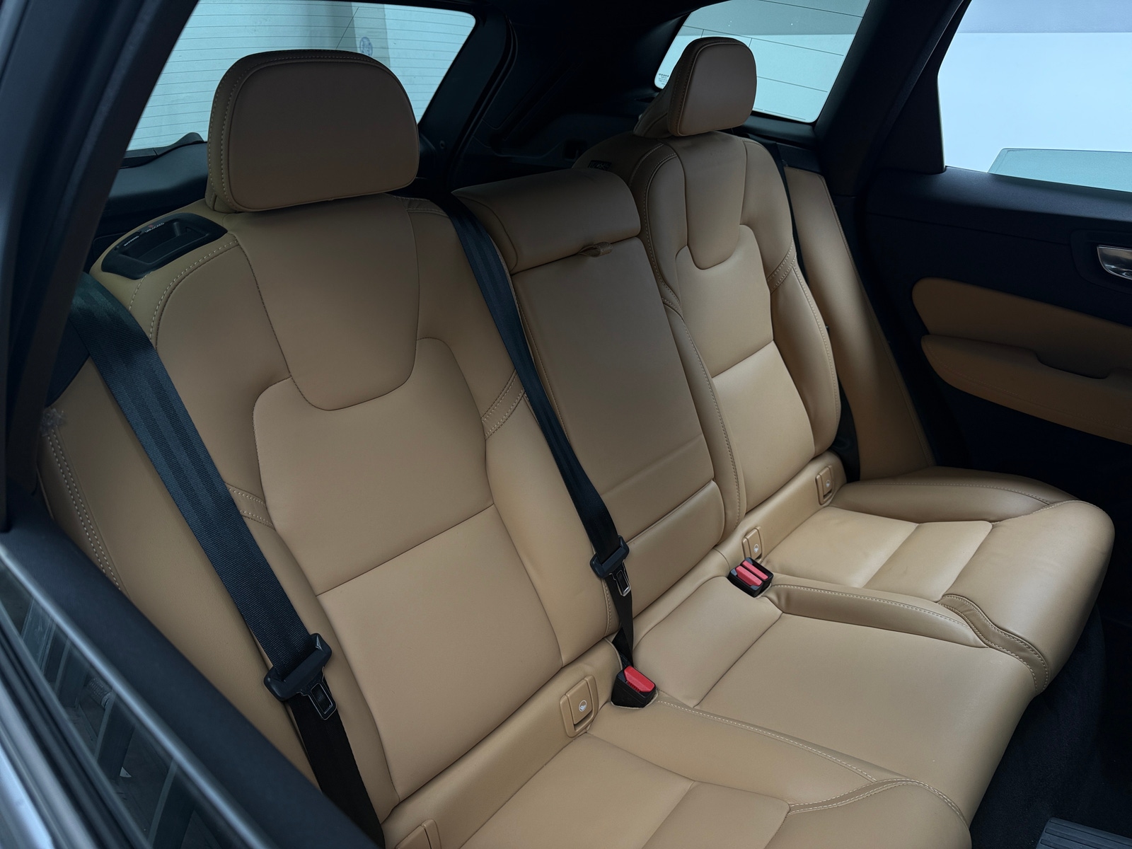 Thumbnail: 2023 Volvo XC60 - 5