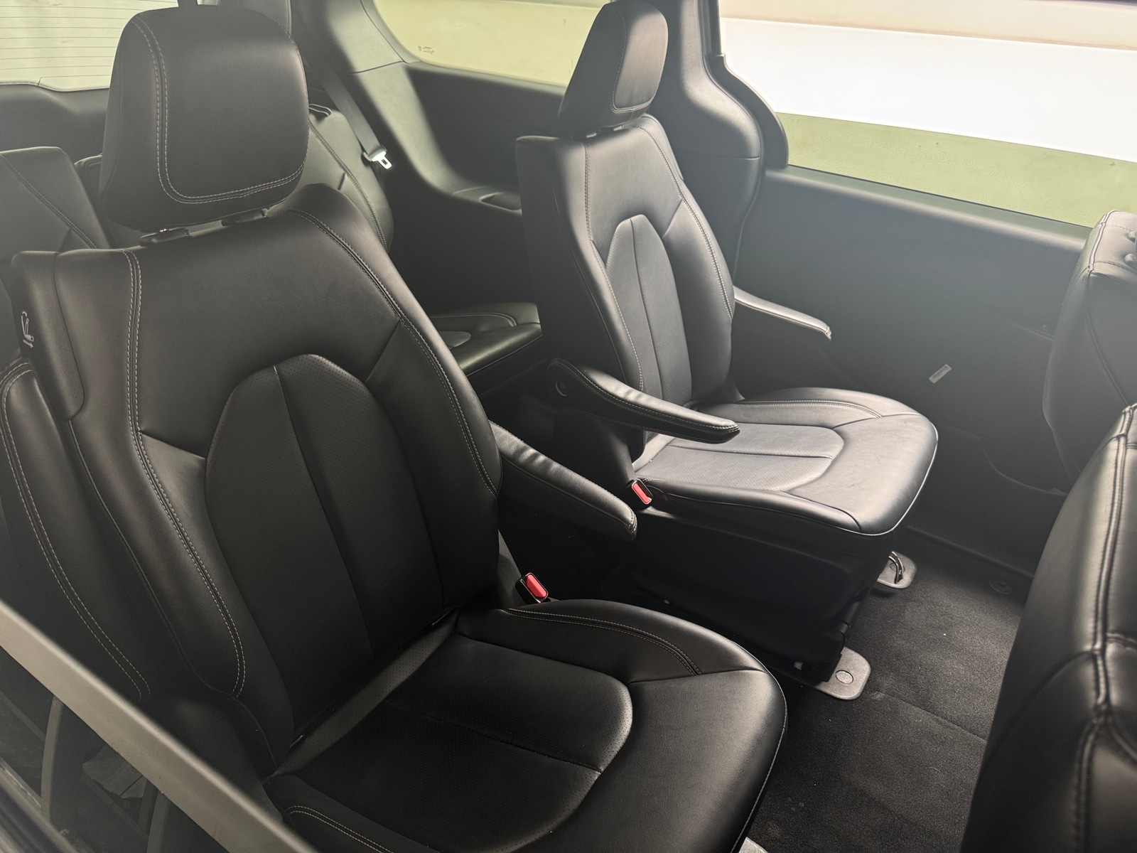 Thumbnail: 2024 Chrysler Pacifica - 5