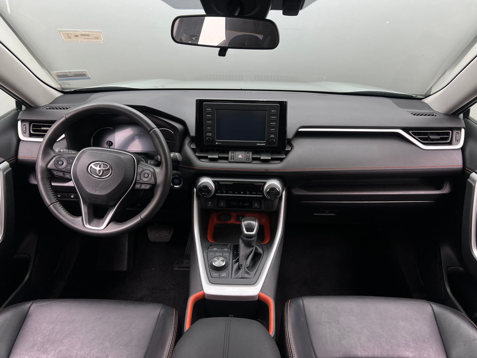 Thumbnail: 2022 Toyota RAV4 - 2