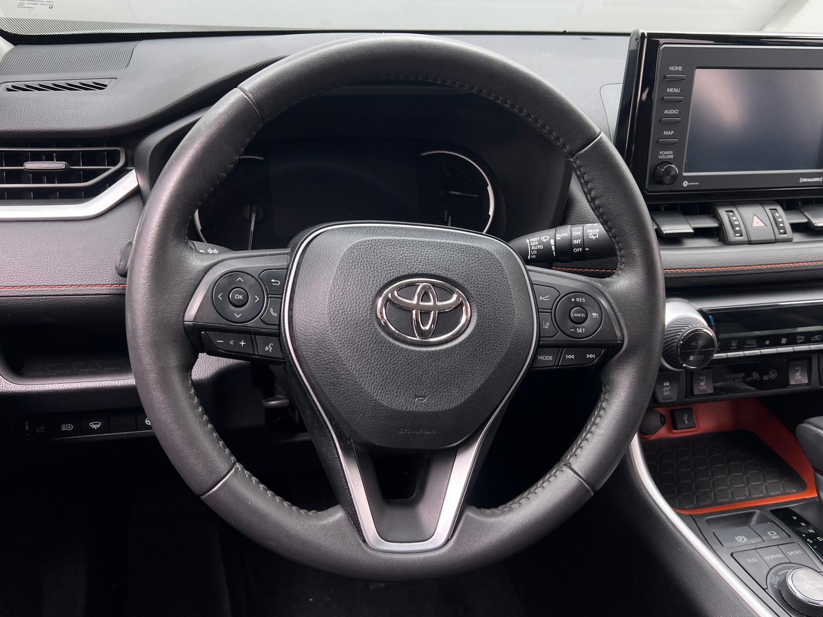 Thumbnail: 2022 Toyota RAV4 - 4