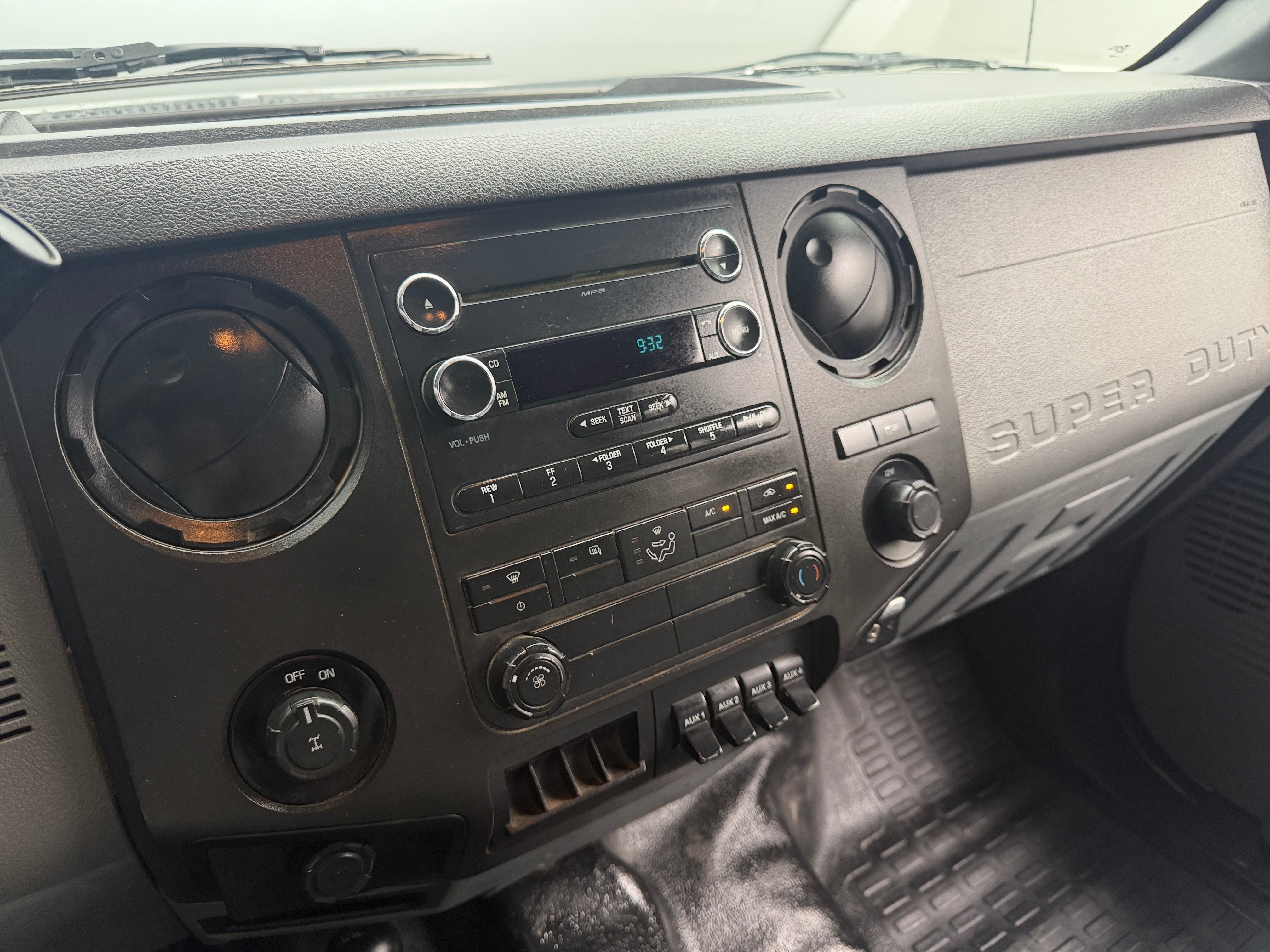 2015 Ford F-250 Super Duty XL - Photo 12