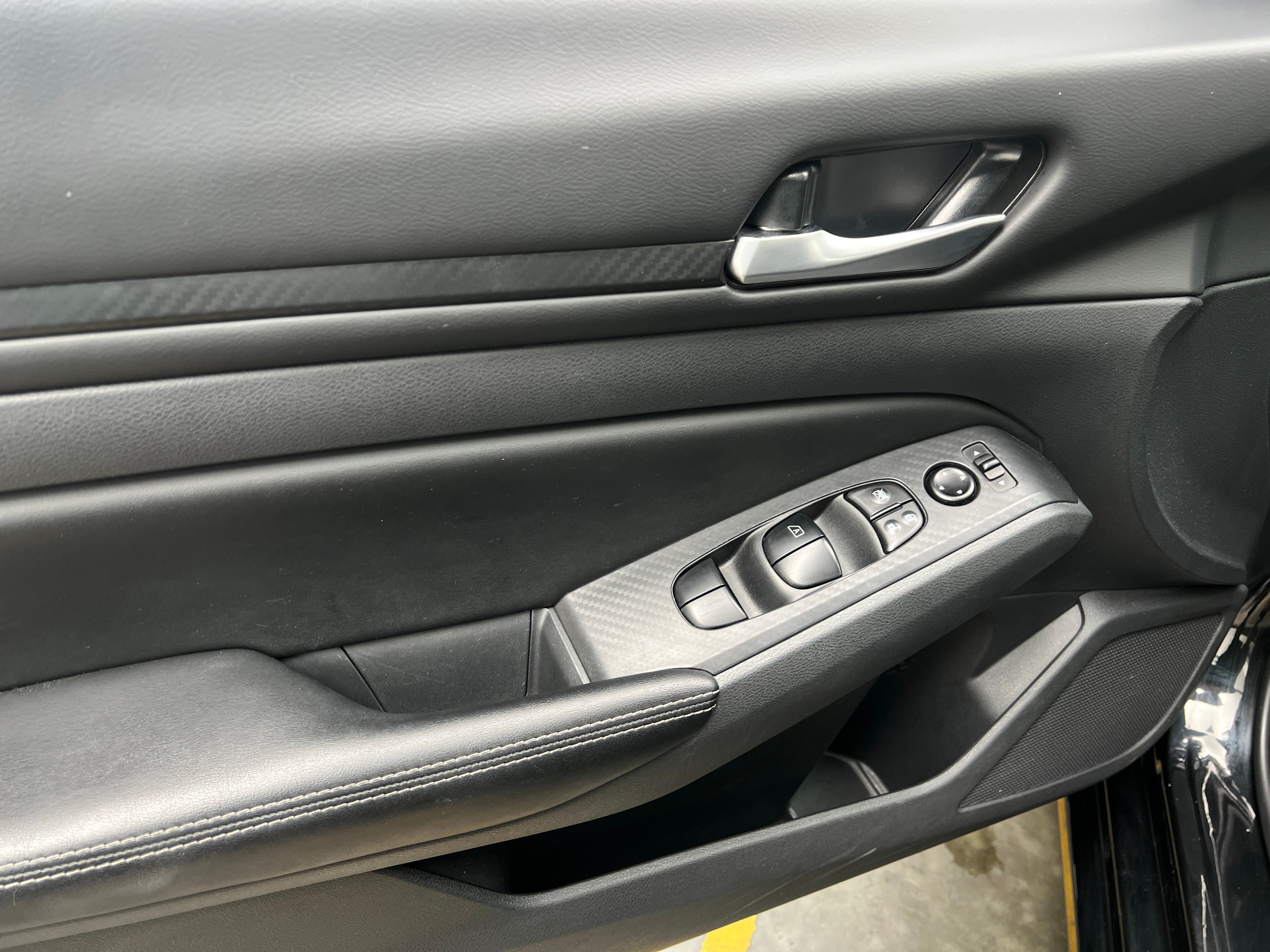 2025 Nissan Altima SV - Photo 8