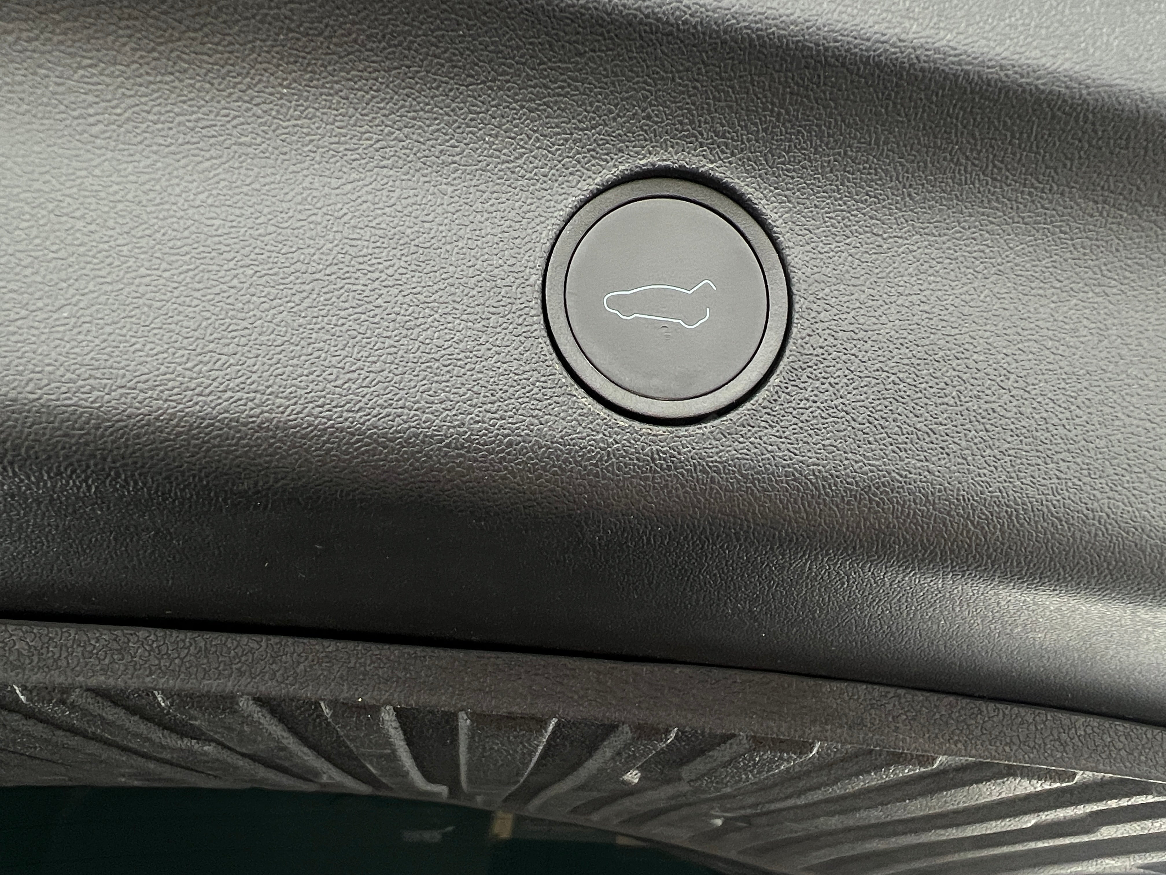 Used 2023 Tesla Model Y Long Range with VIN 7SAYGDEE0PF750961 for sale in Auburn, WA