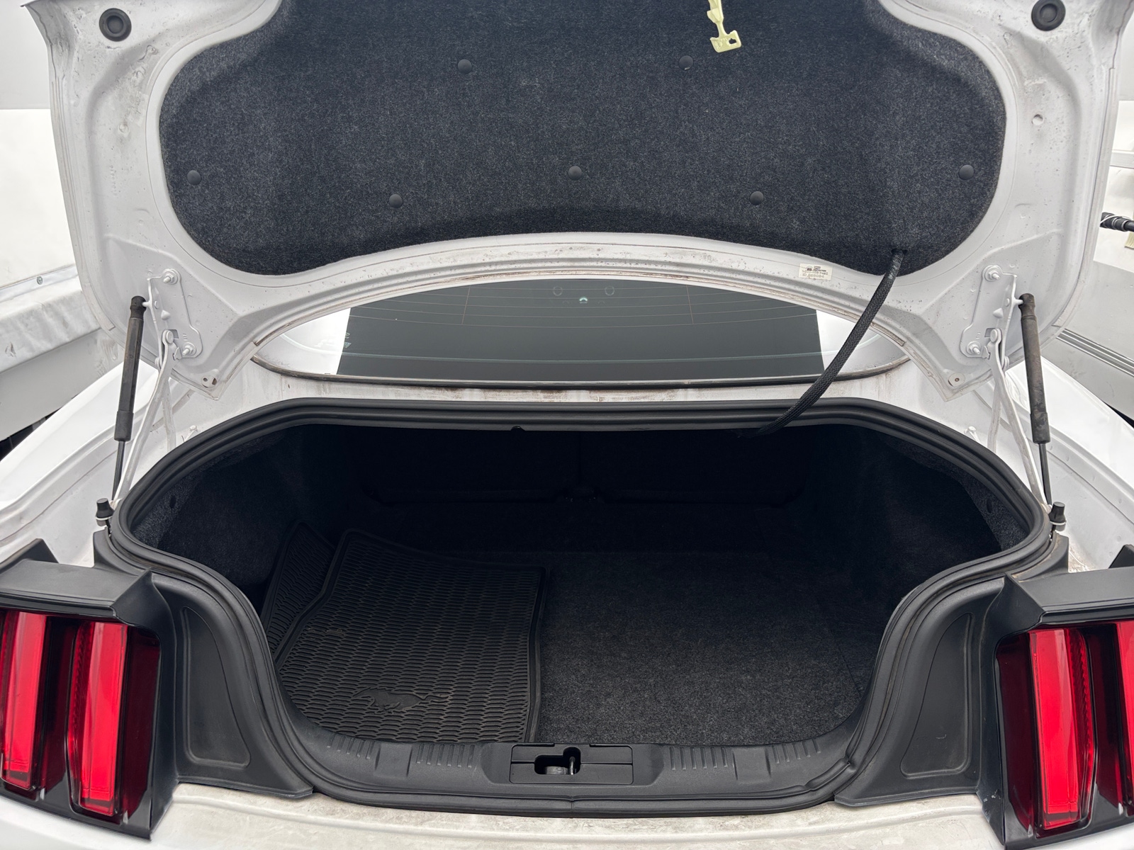 Thumbnail: 2016 Ford Mustang - 5