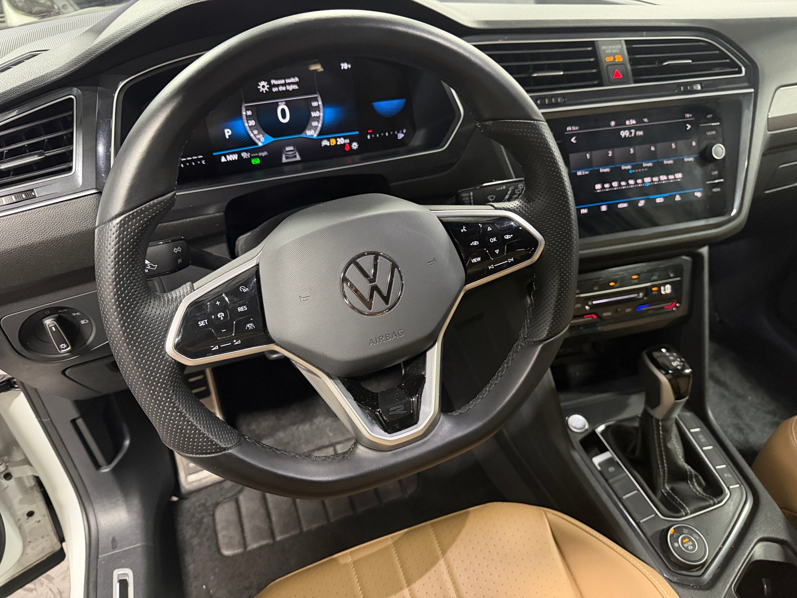 Thumbnail: 2024 Volkswagen Tiguan - 4