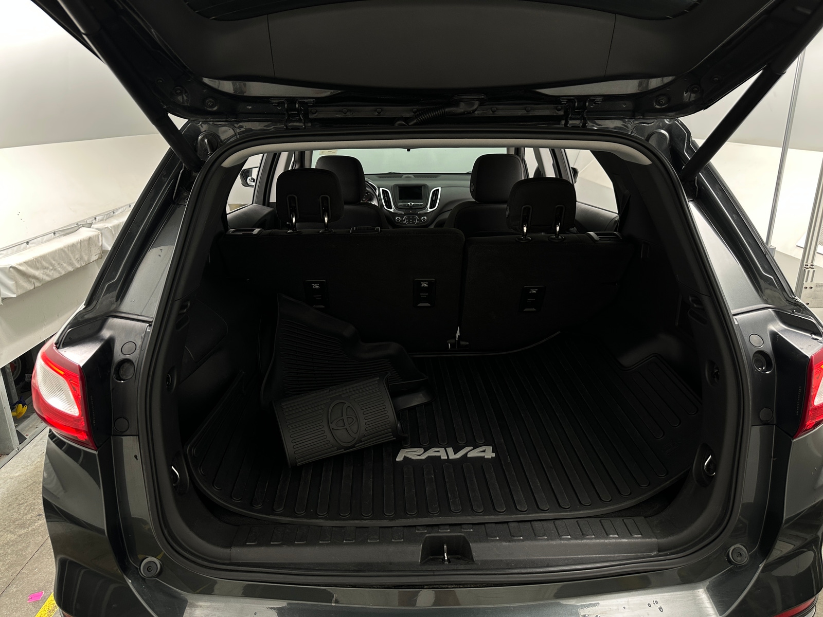 Thumbnail: 2019 Chevrolet Equinox - 7