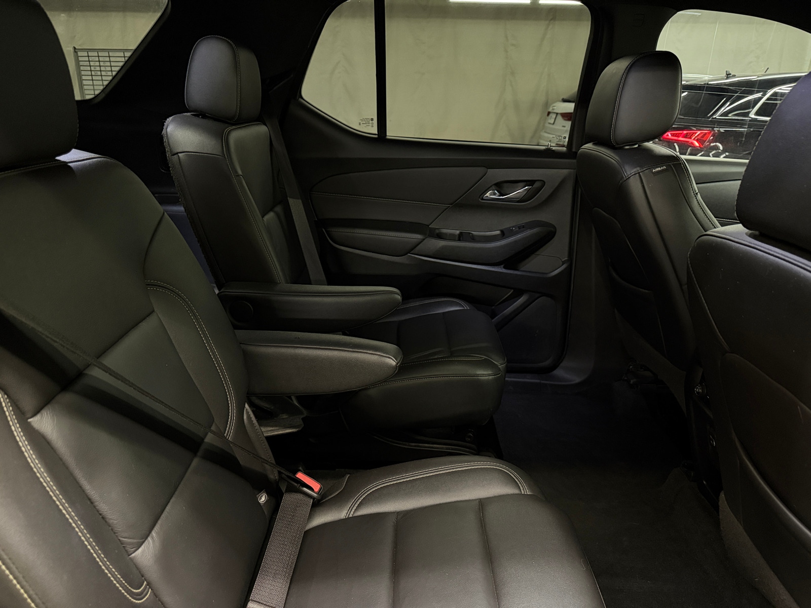 Thumbnail: 2022 Chevrolet Traverse - 5