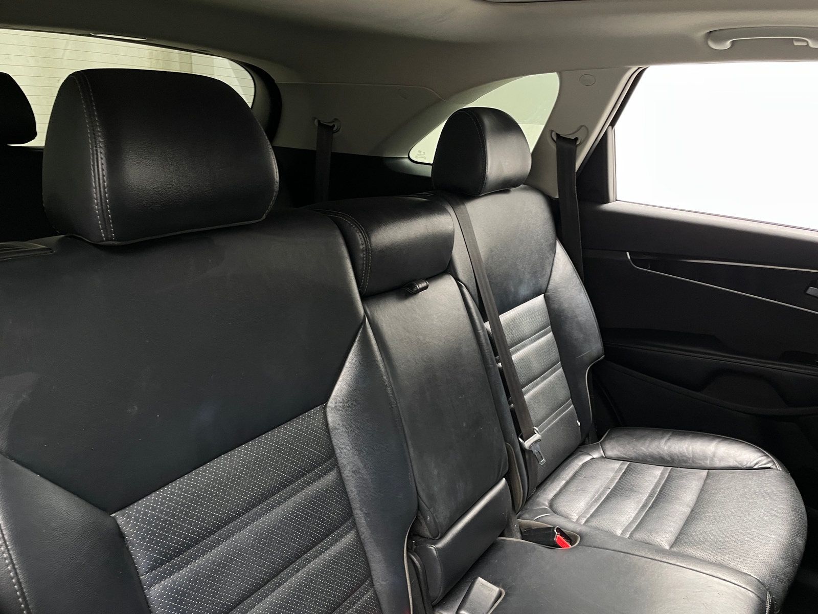Thumbnail: 2019 Kia Sorento - 5