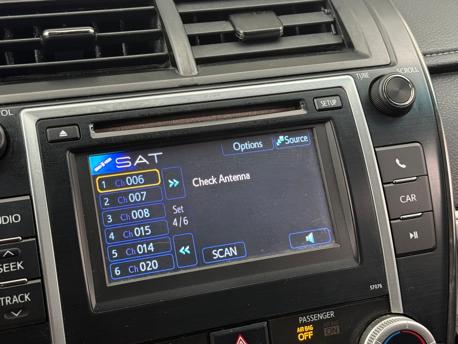 Thumbnail: 2014 Toyota Camry - 4