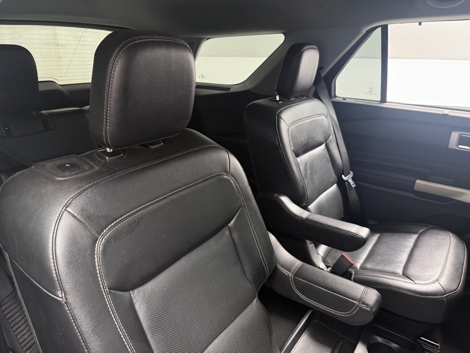 Thumbnail: 2021 Ford Explorer - 5