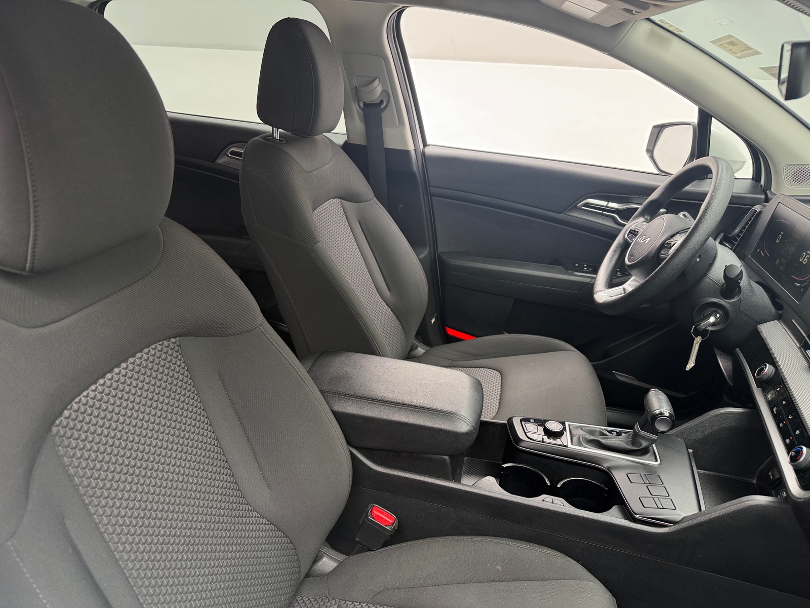 Thumbnail: 2025 Kia Sportage - 2
