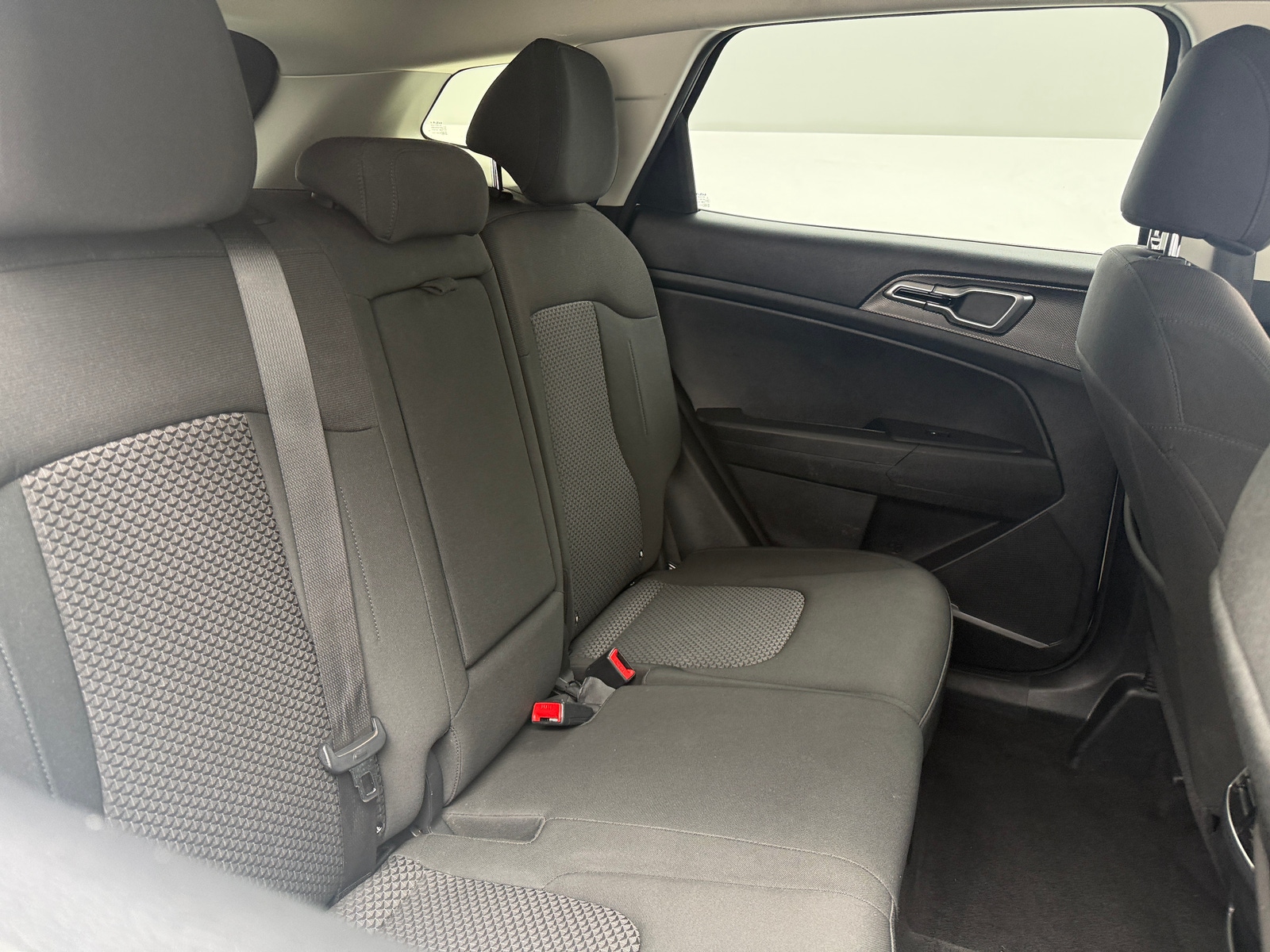 Thumbnail: 2025 Kia Sportage - 6