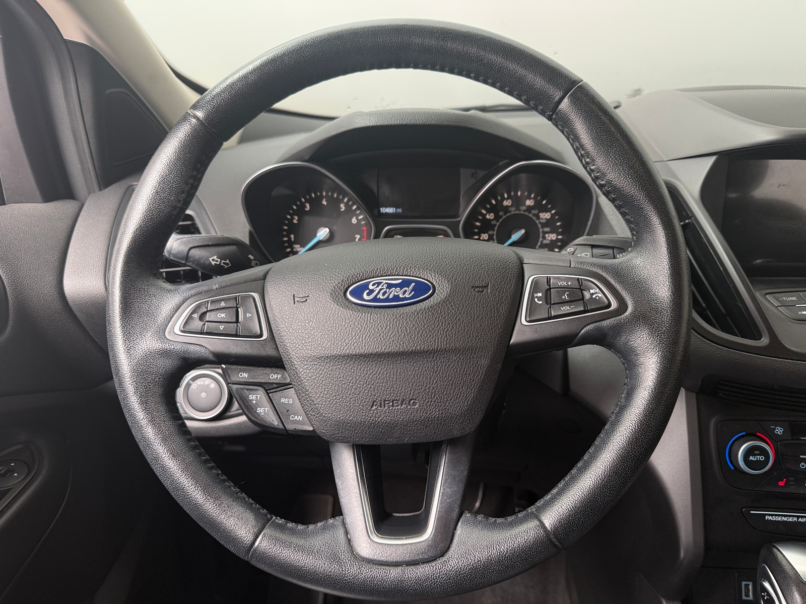 Thumbnail: 2019 Ford Escape - 4