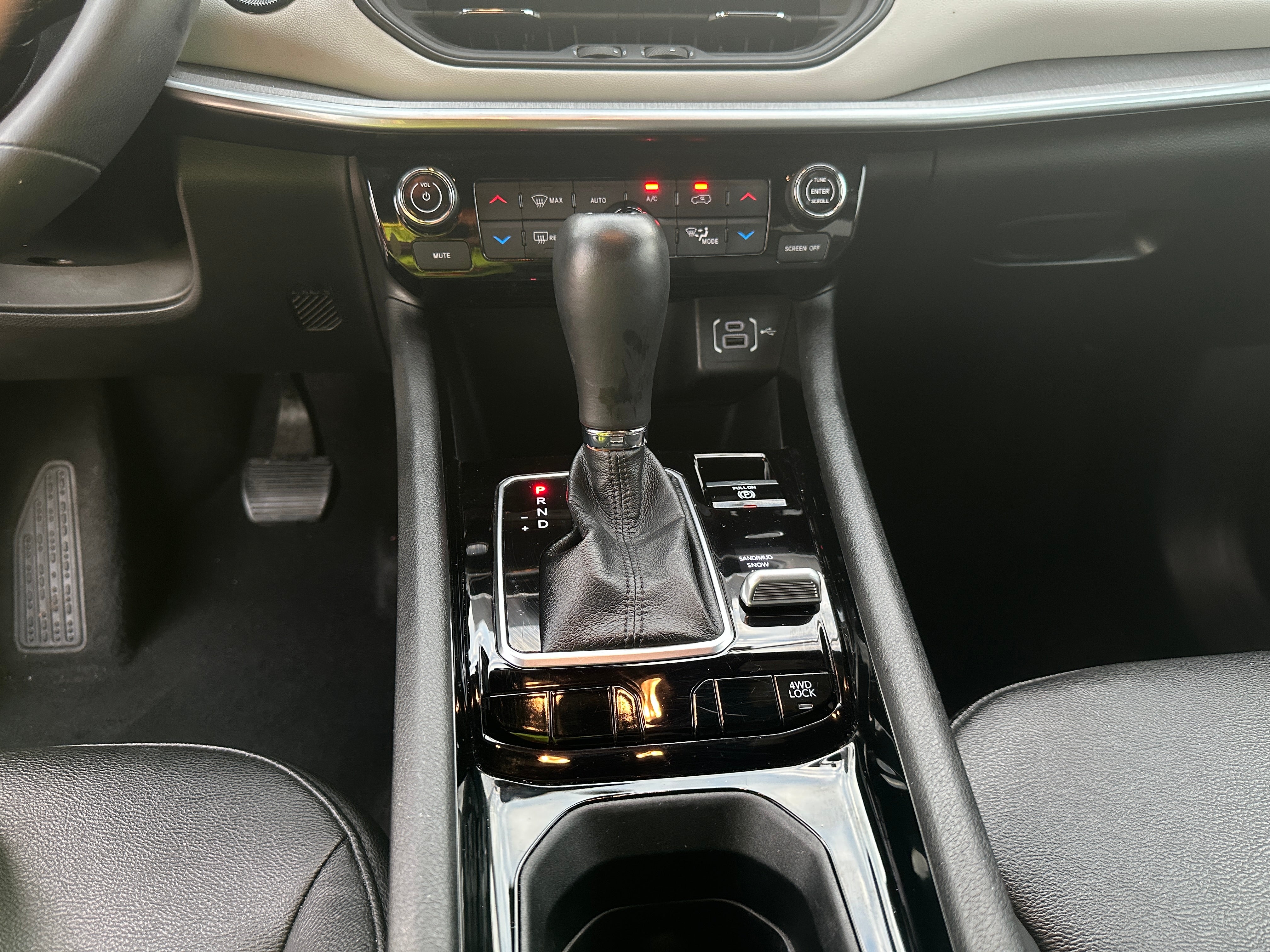 2025 Jeep Compass Limited - Photo 8