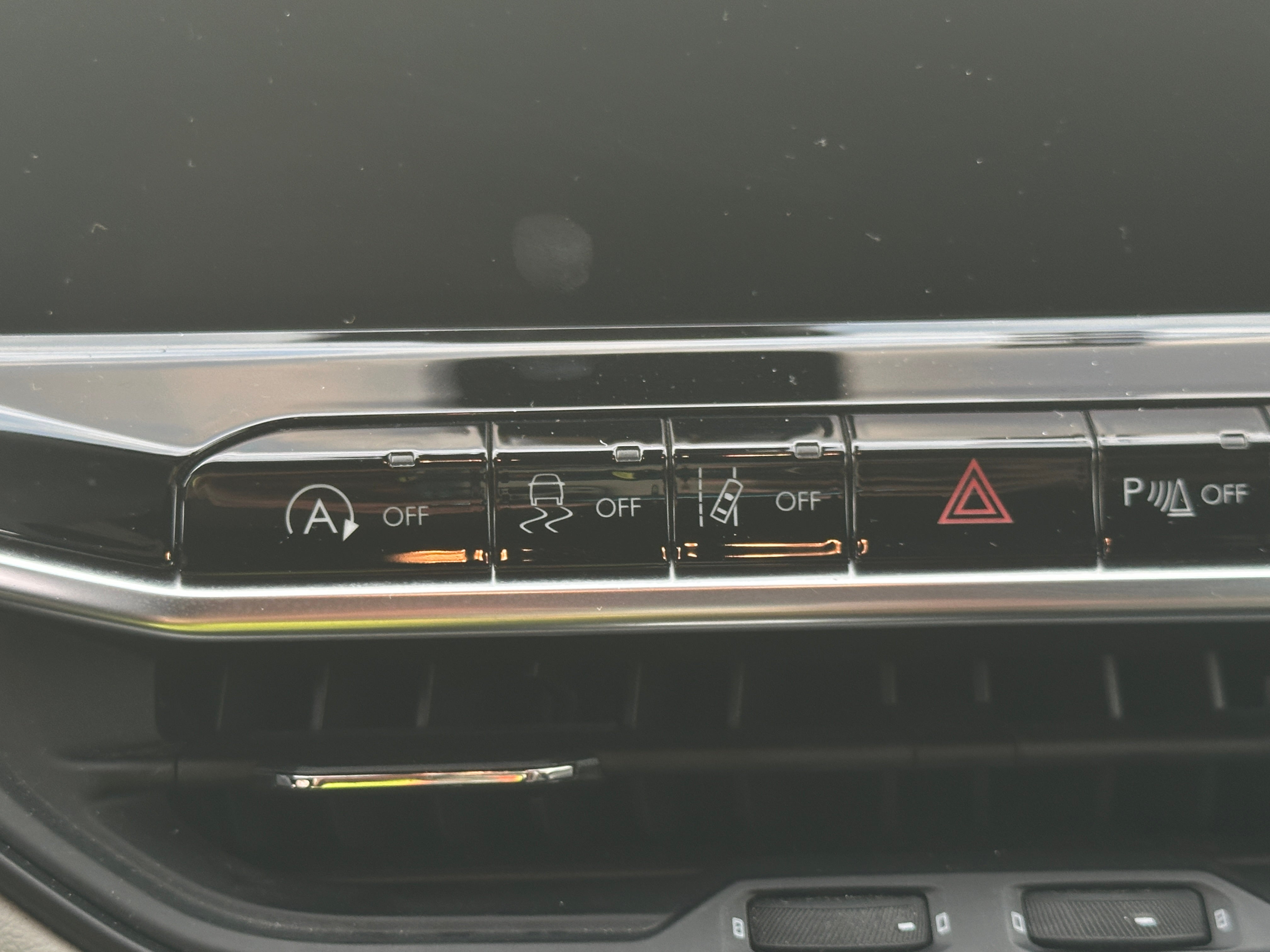 2025 Jeep Compass Limited - Photo 11