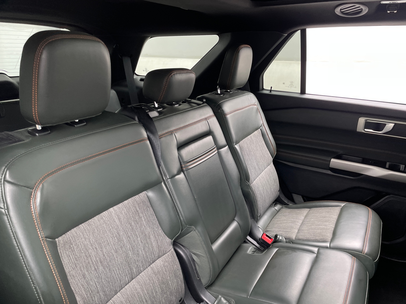 Thumbnail: 2022 Ford Explorer - 5