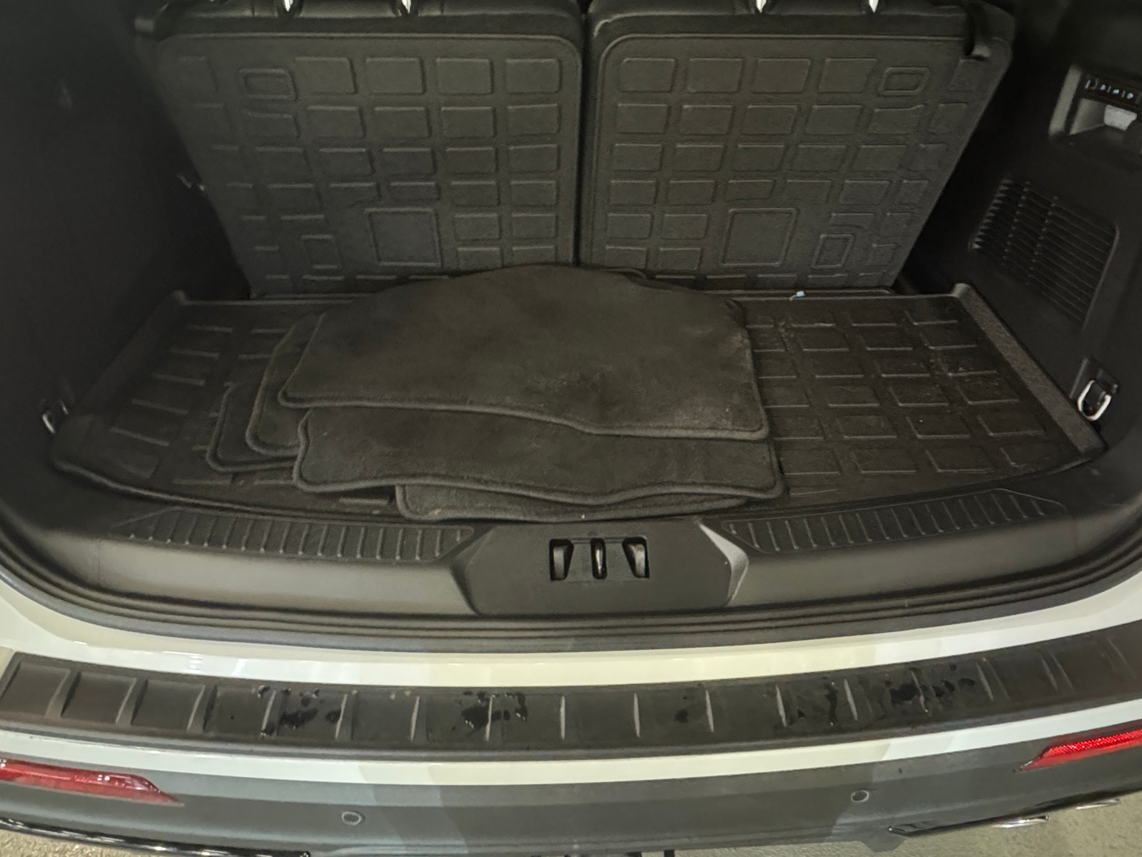 Thumbnail: 2026 Ford Explorer - 6
