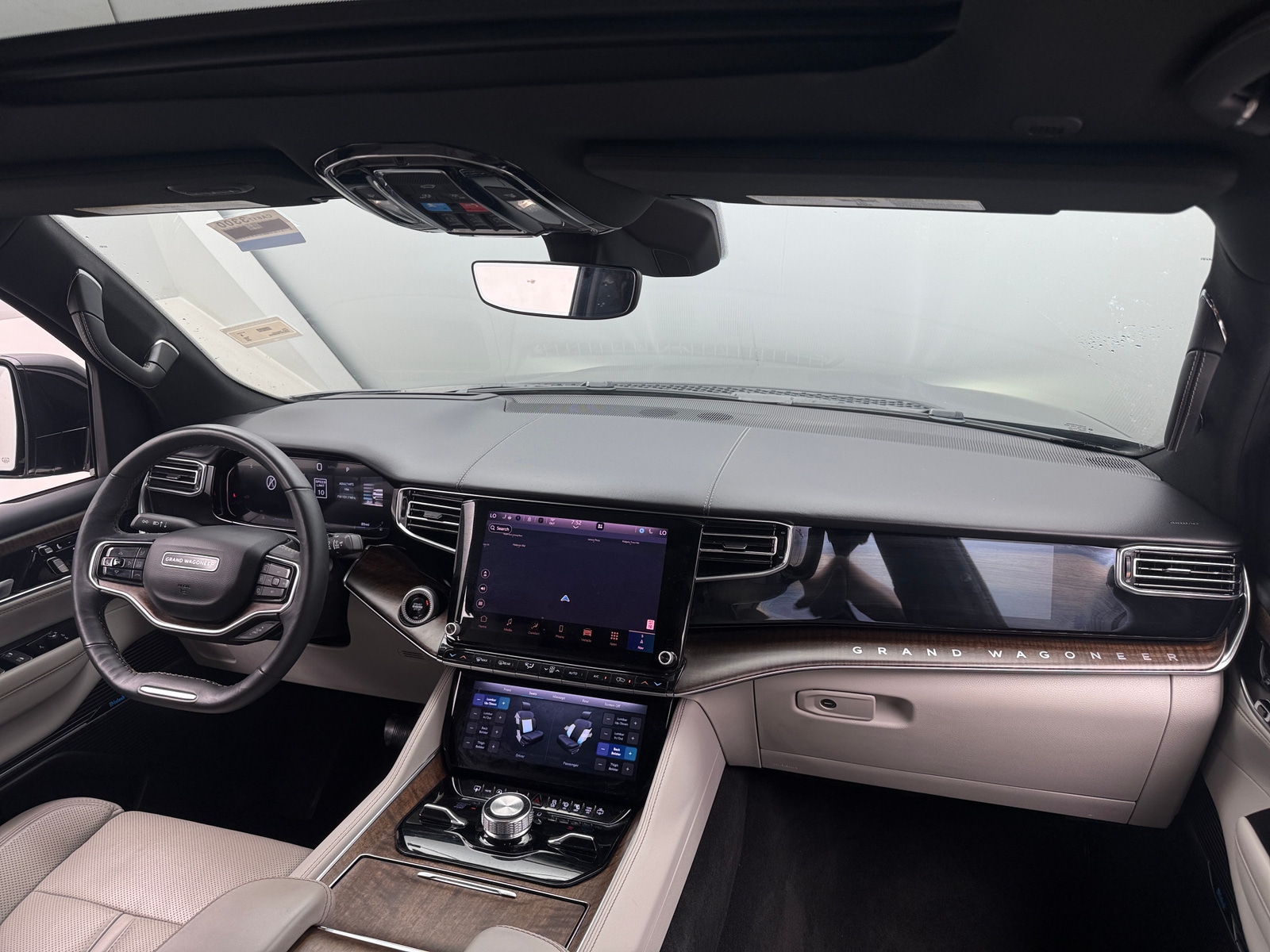 Thumbnail: 2025 Jeep Grand Wagoneer - 2