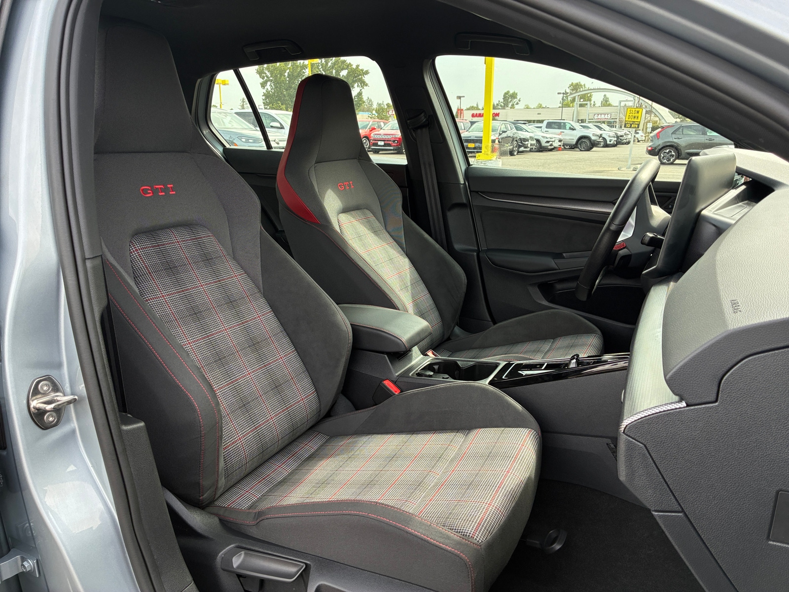 Thumbnail: 2026 Volkswagen Golf - 2