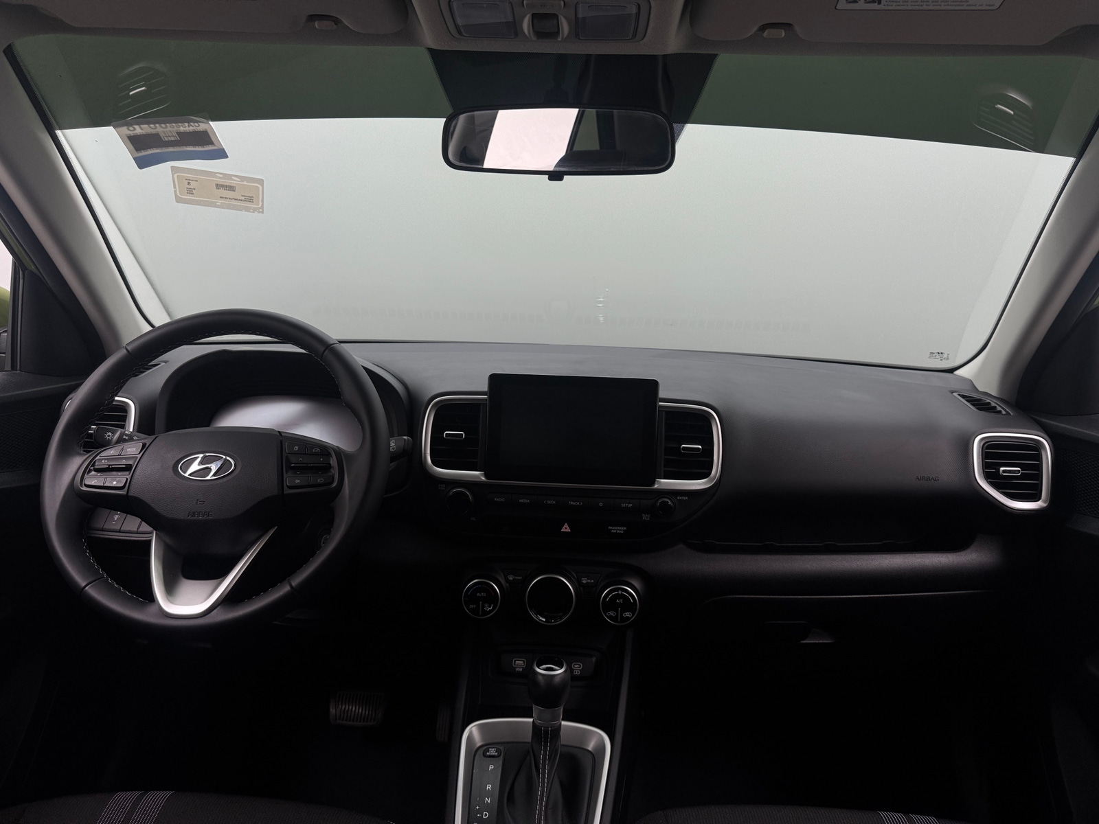 Thumbnail: 2023 Hyundai Venue - 3