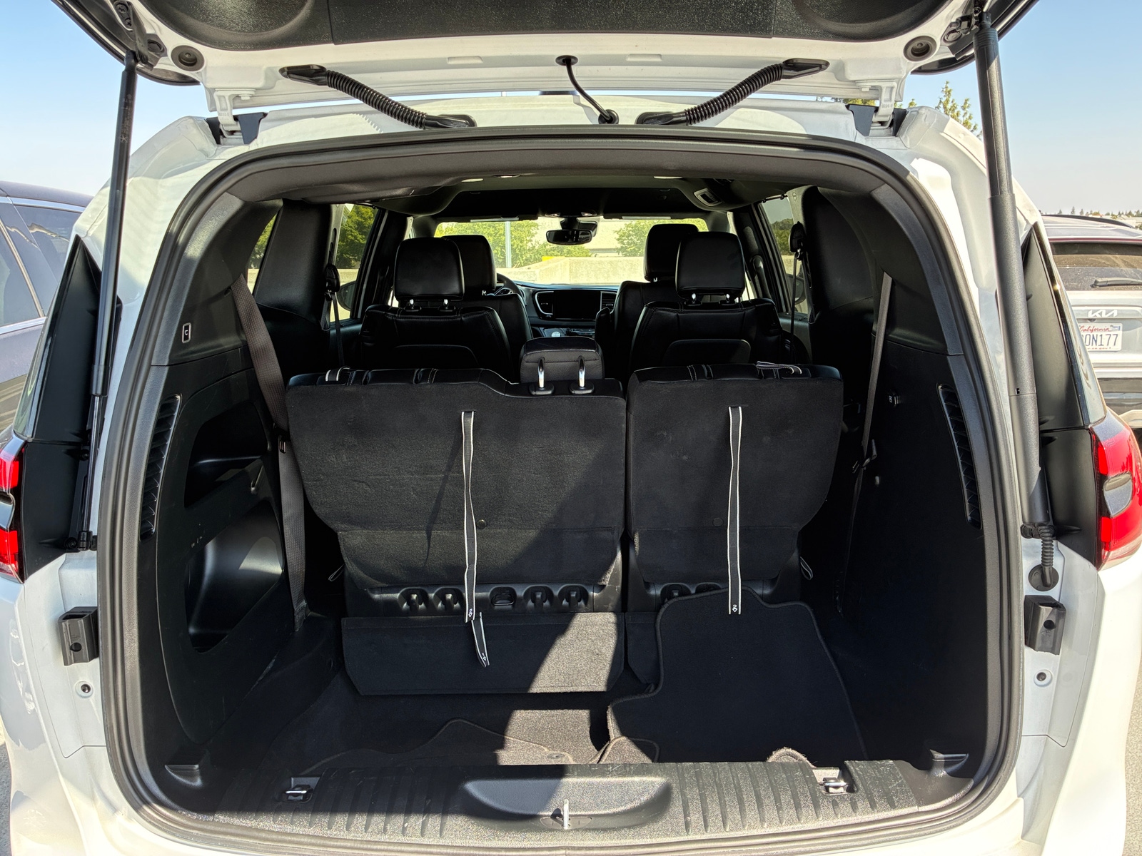 Thumbnail: 2025 Chrysler Pacifica - 7