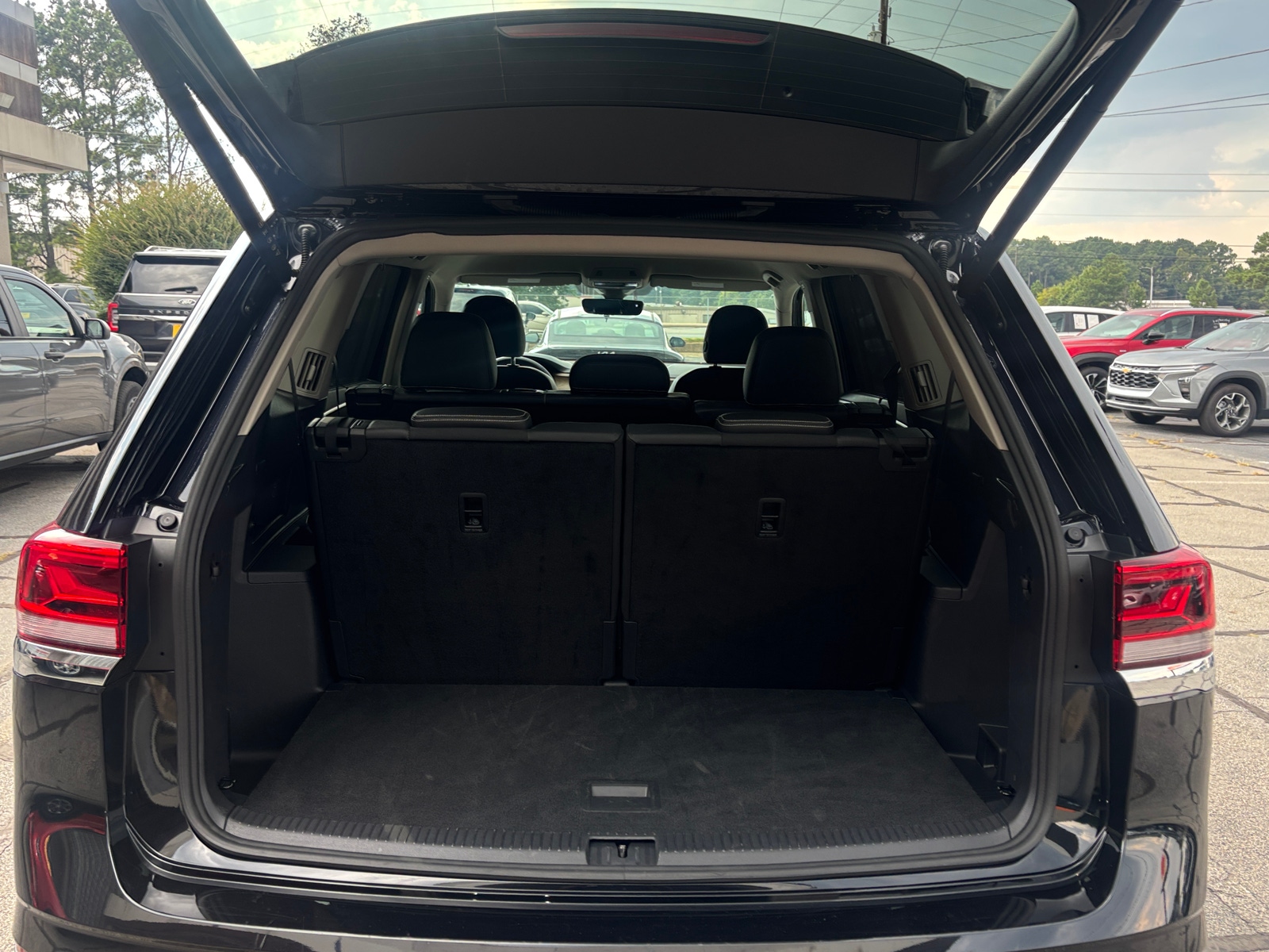 Thumbnail: 2026 Volkswagen Atlas - 7