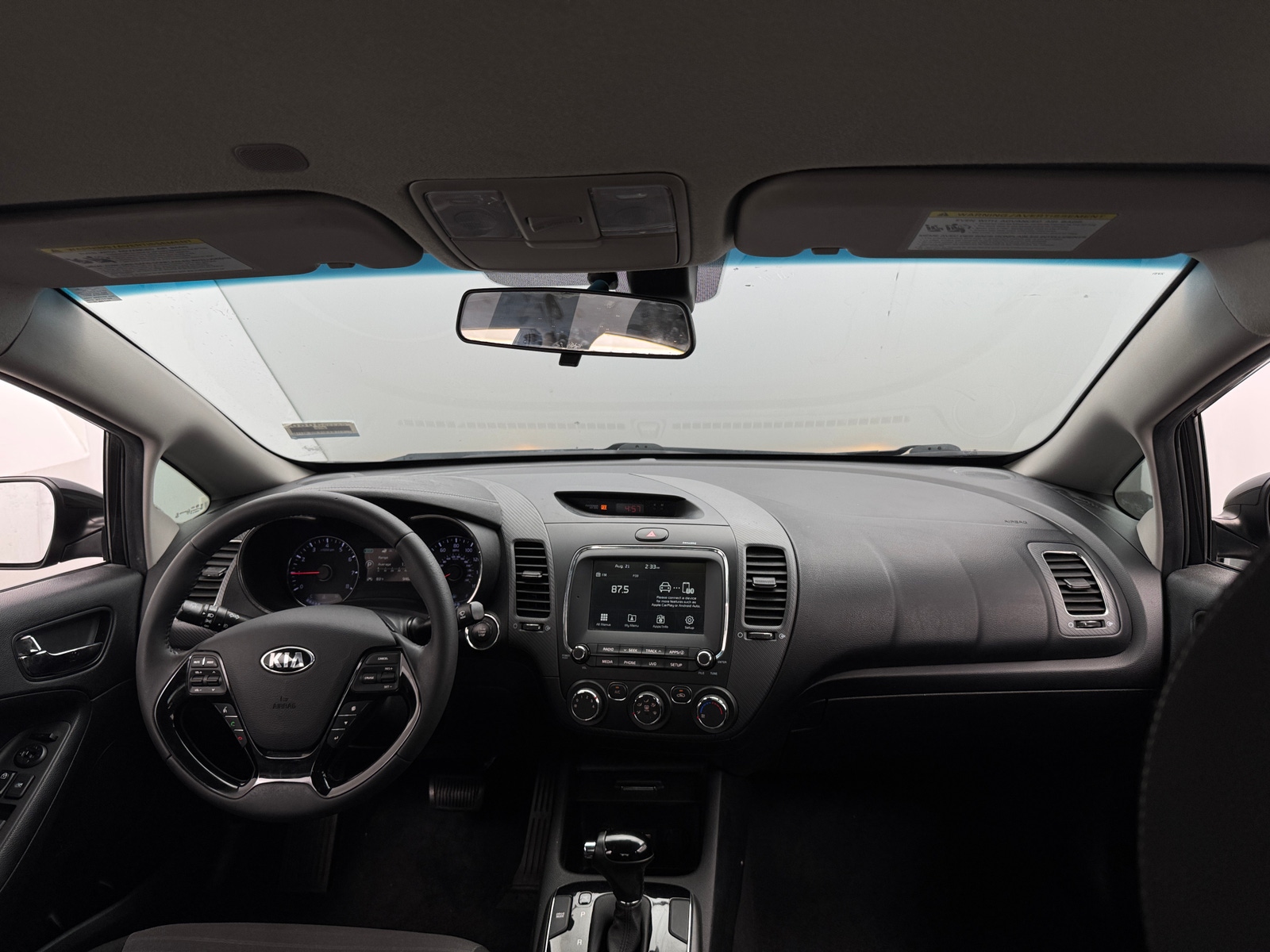 Thumbnail: 2017 Kia Forte - 3
