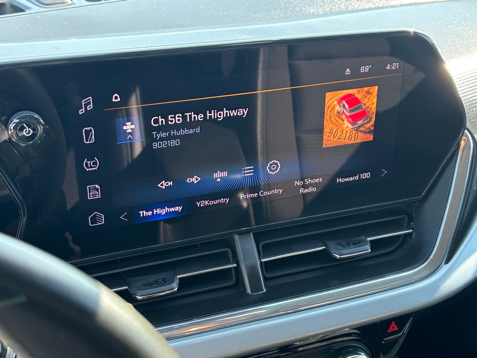 Thumbnail: 2025 Chevrolet Trax - 4