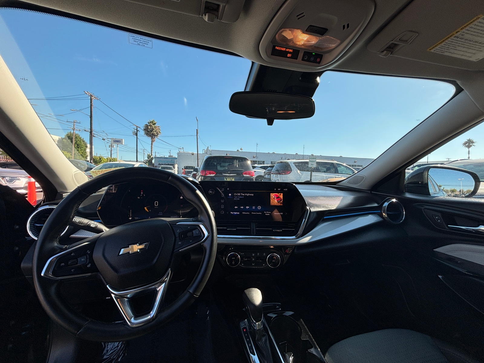 Thumbnail: 2025 Chevrolet Trax - 3