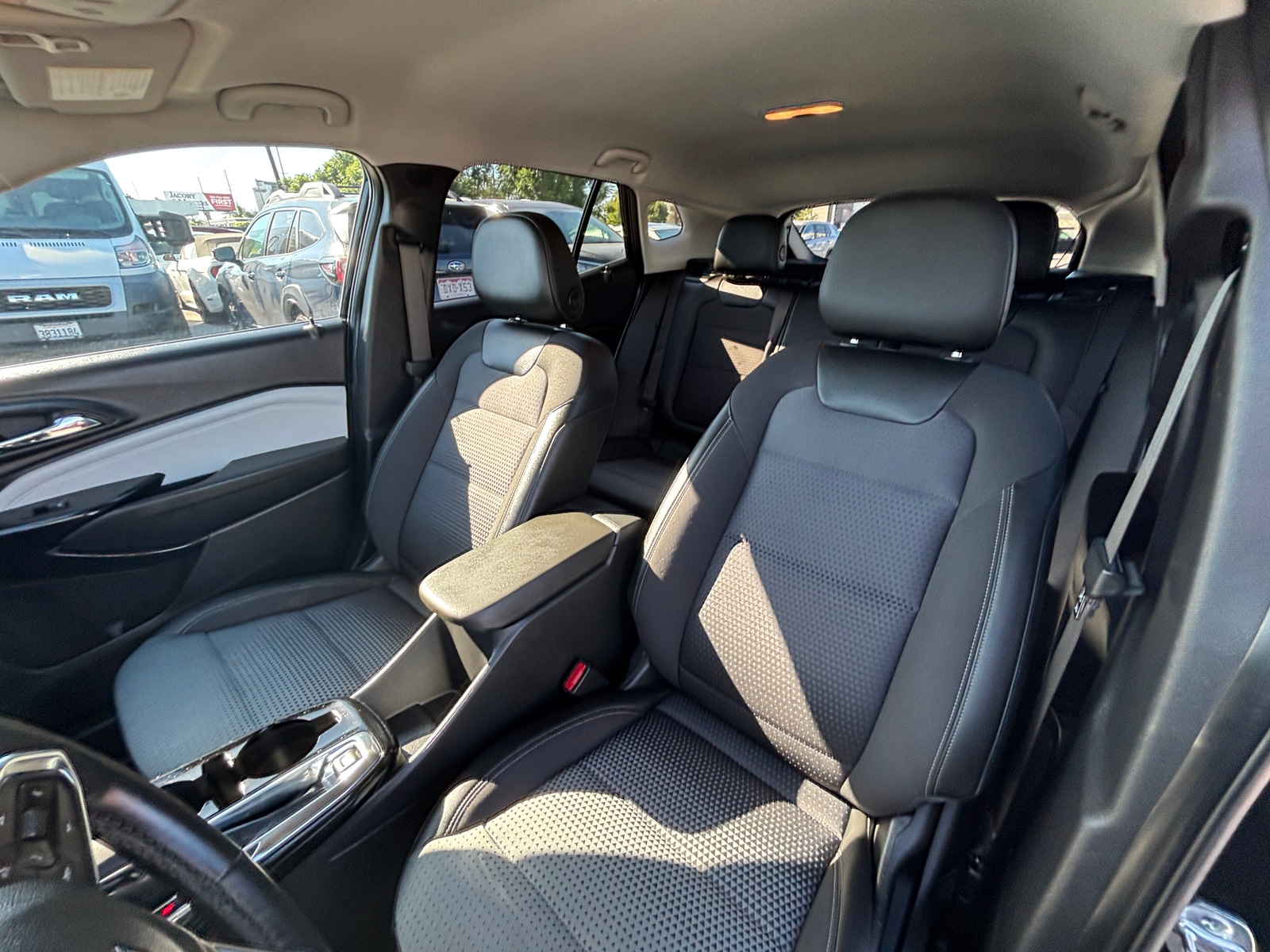 Thumbnail: 2025 Chevrolet Trax - 2