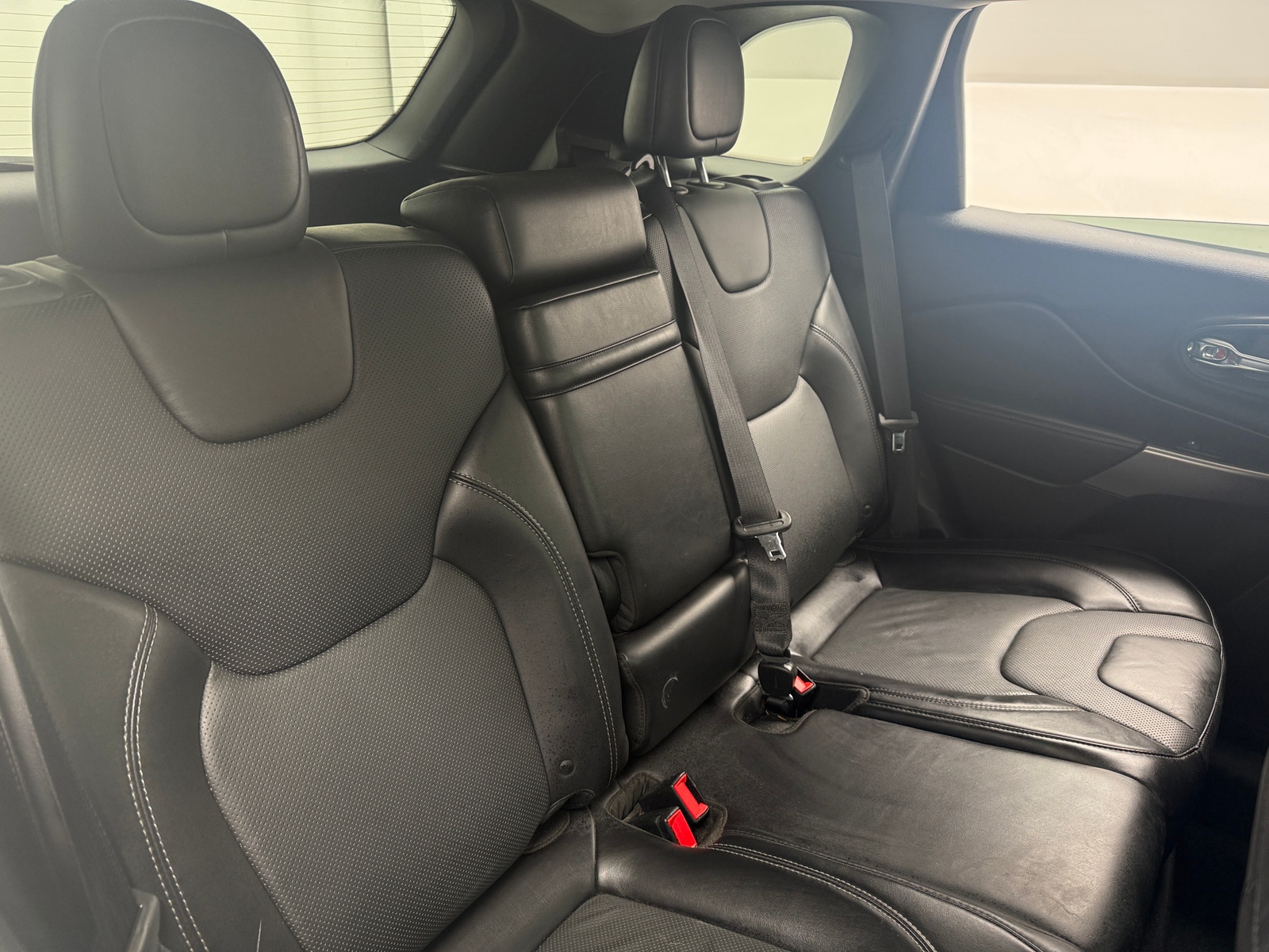 Thumbnail: 2019 Jeep Cherokee - 5