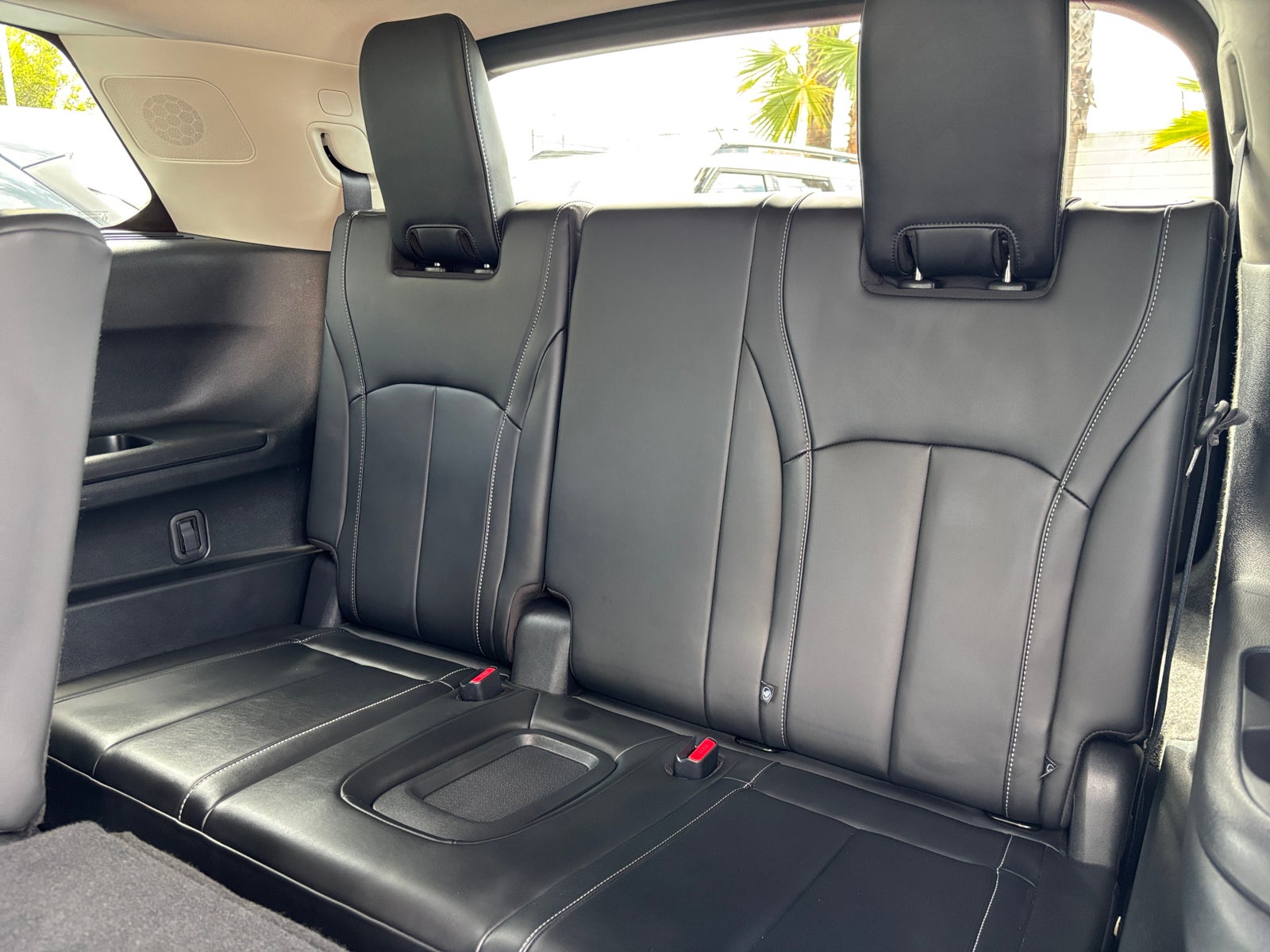 Thumbnail: 2026 INFINITI QX60 - 6