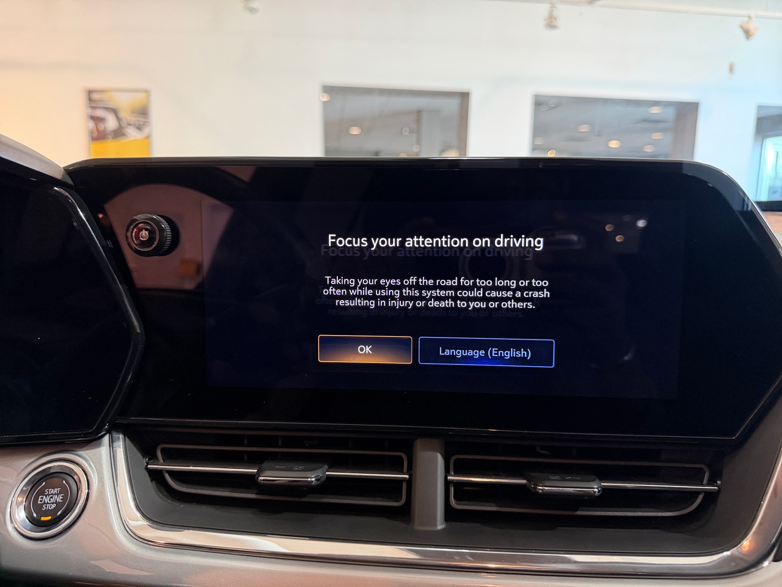 Thumbnail: 2025 Chevrolet Trax - 4