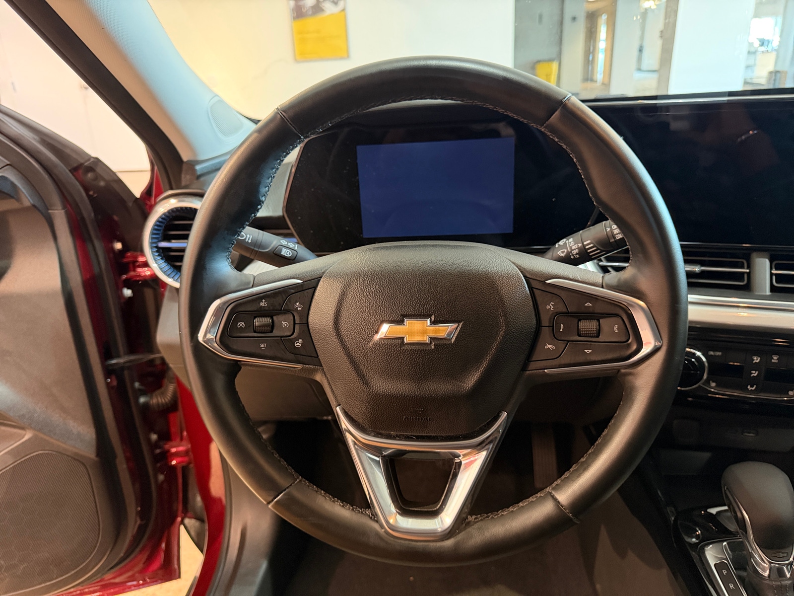 Thumbnail: 2025 Chevrolet Trax - 5