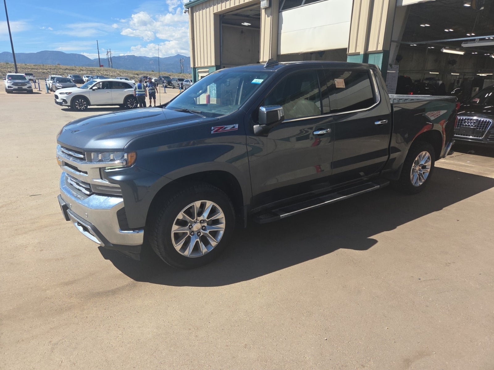 2022 Chevrolet Silverado 1500 LTD 4WD Crew Cab 147" LTZ