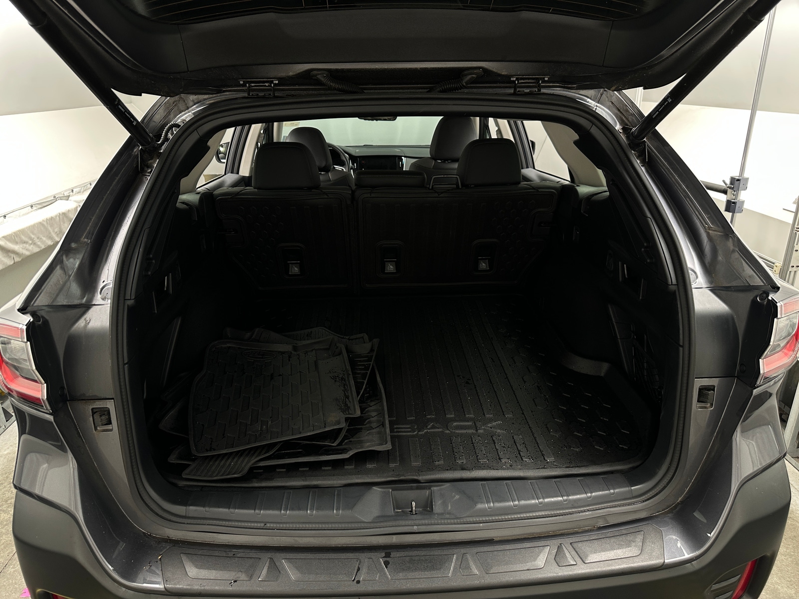 Thumbnail: 2022 Subaru Outback - 6