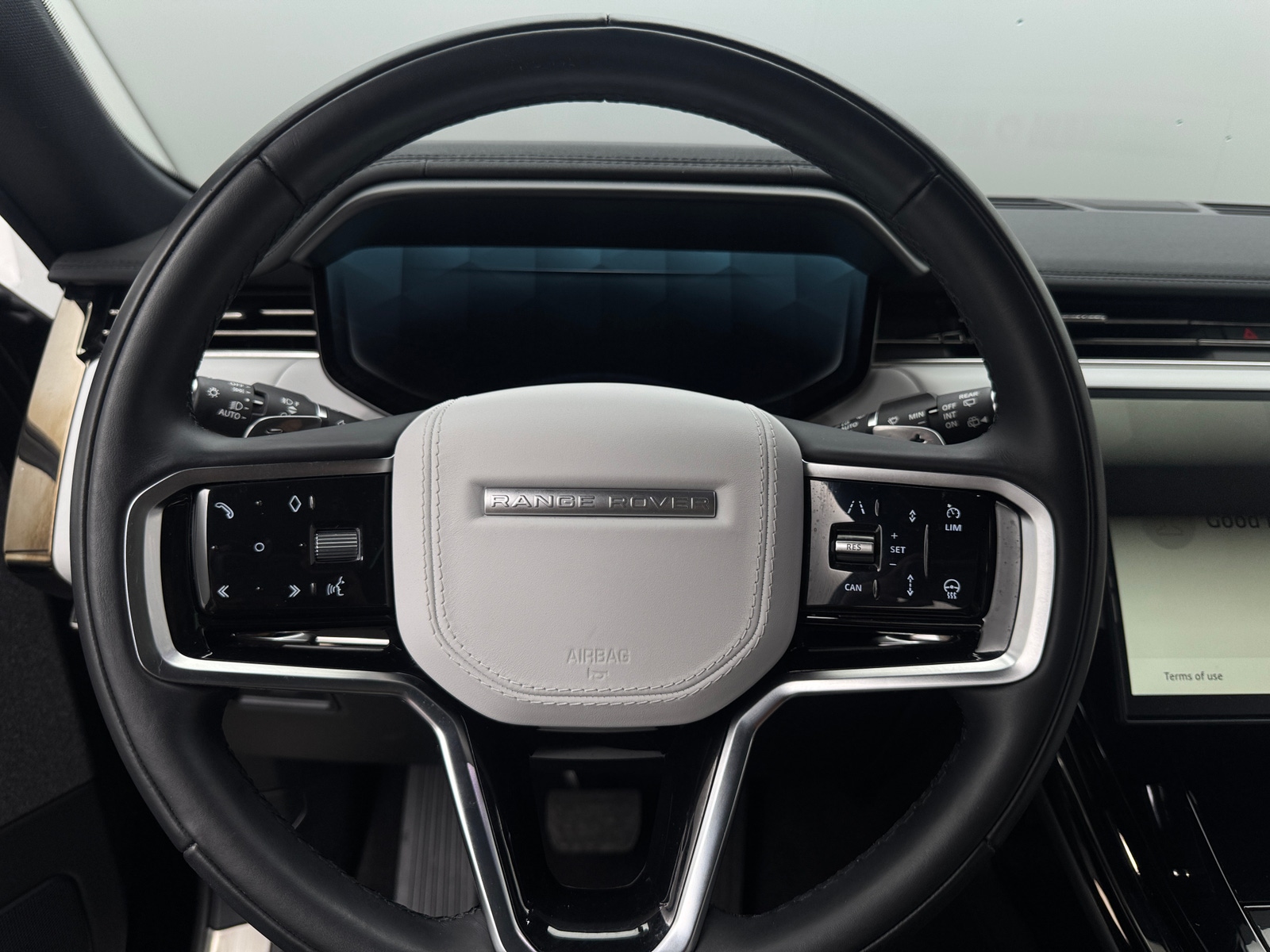 Thumbnail: 2025 Land Rover Range Rover Sport - 5