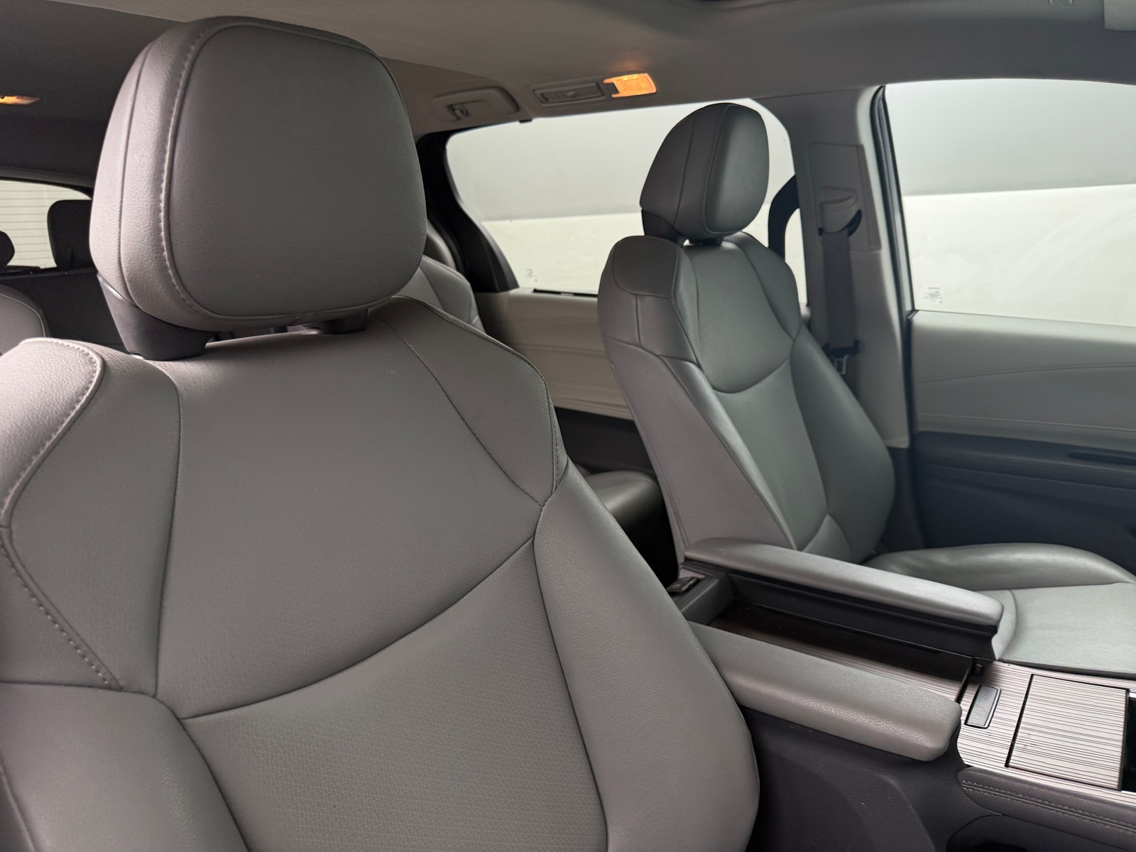 Thumbnail: 2023 Toyota Sienna - 2