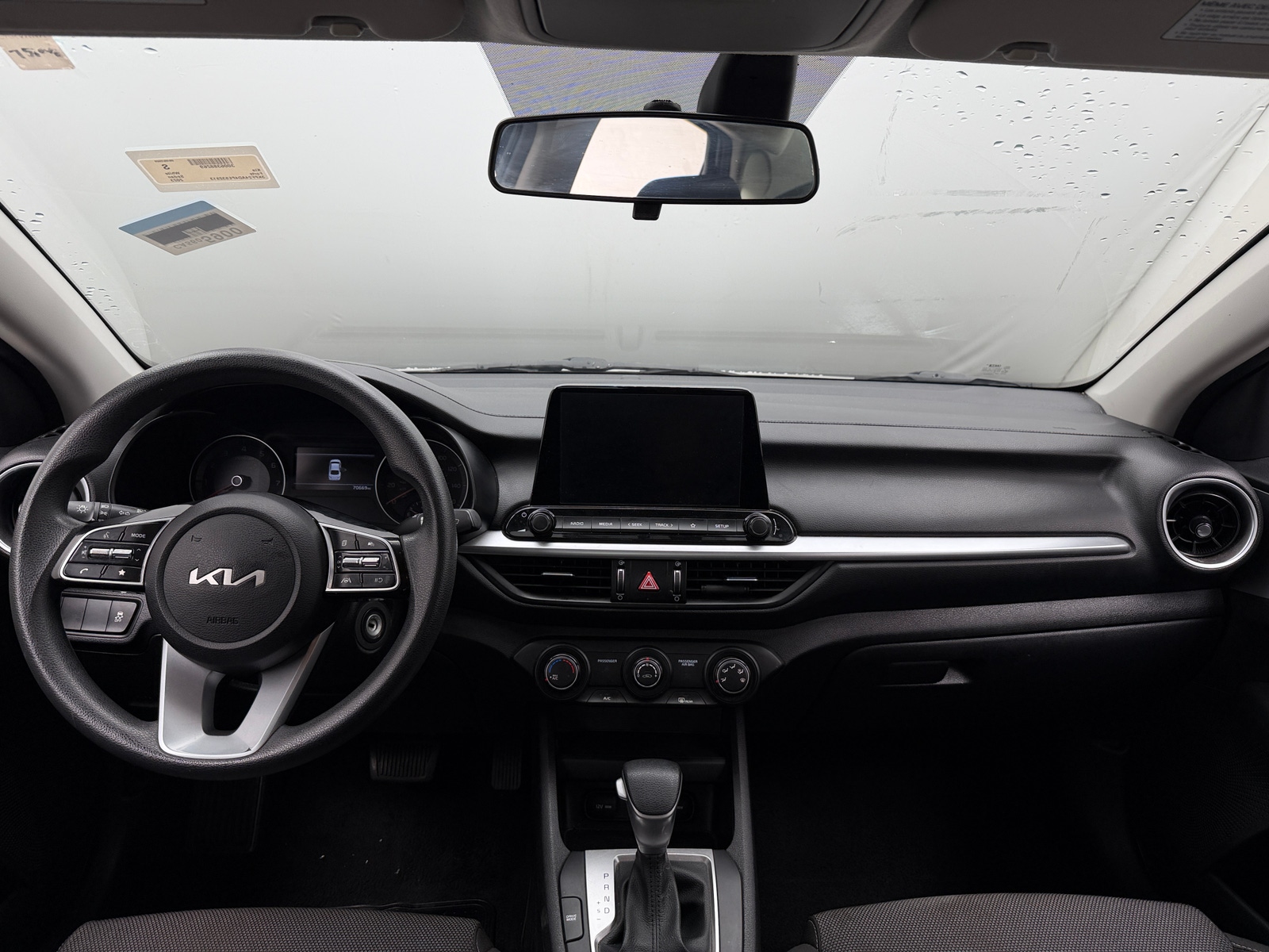 Thumbnail: 2023 Kia Forte - 3