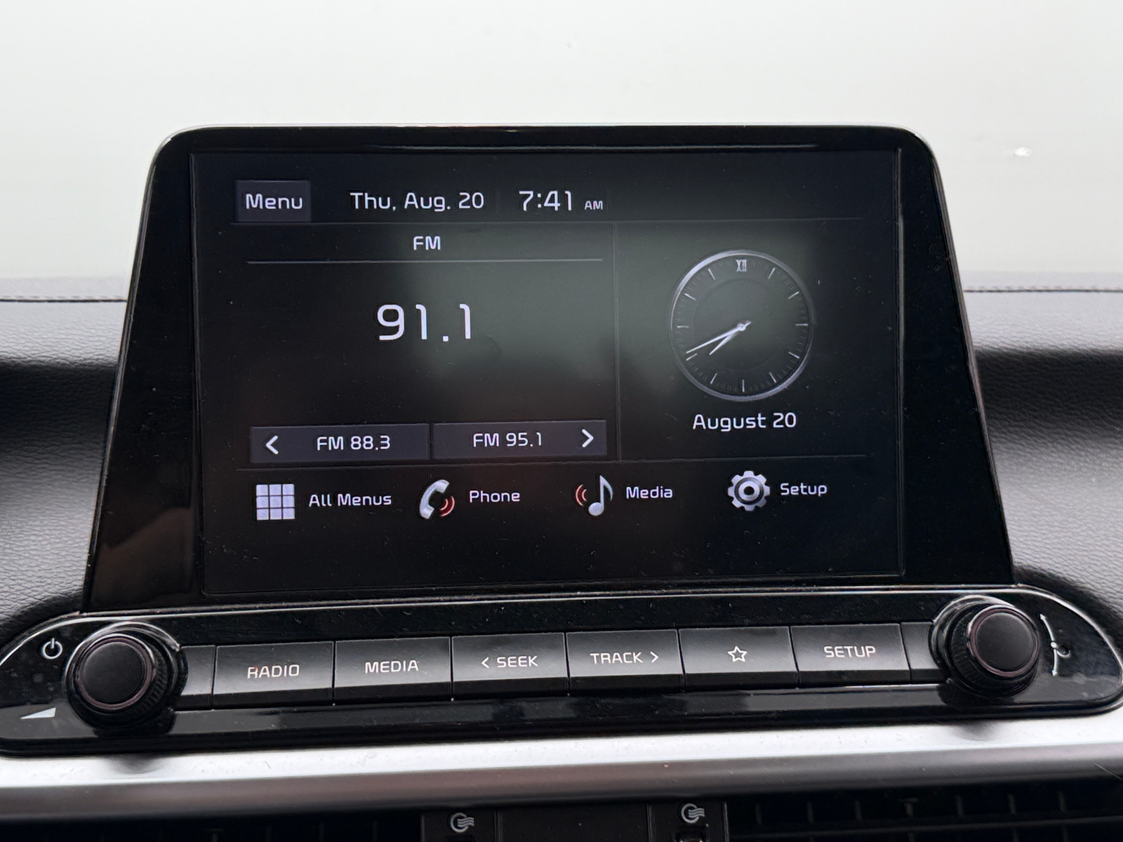Thumbnail: 2023 Kia Forte - 4