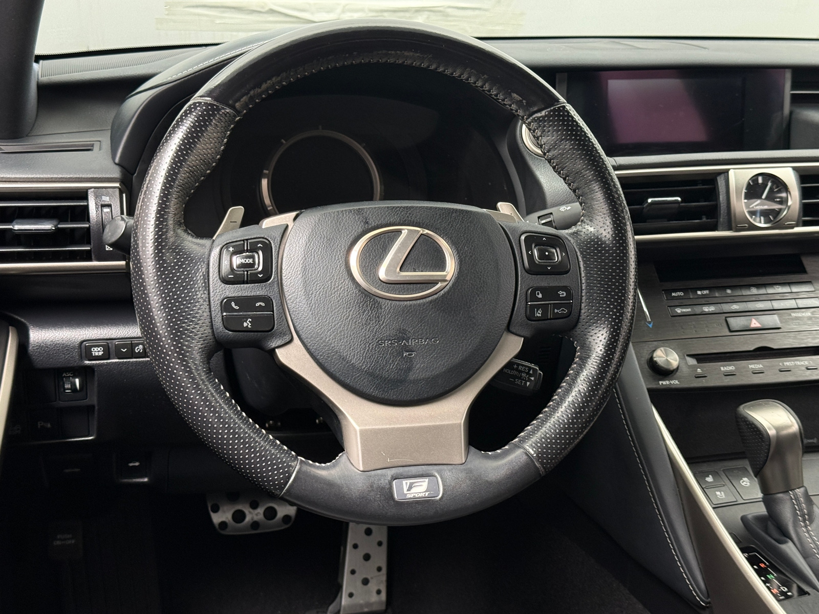 Thumbnail: 2020 Lexus IS - 4