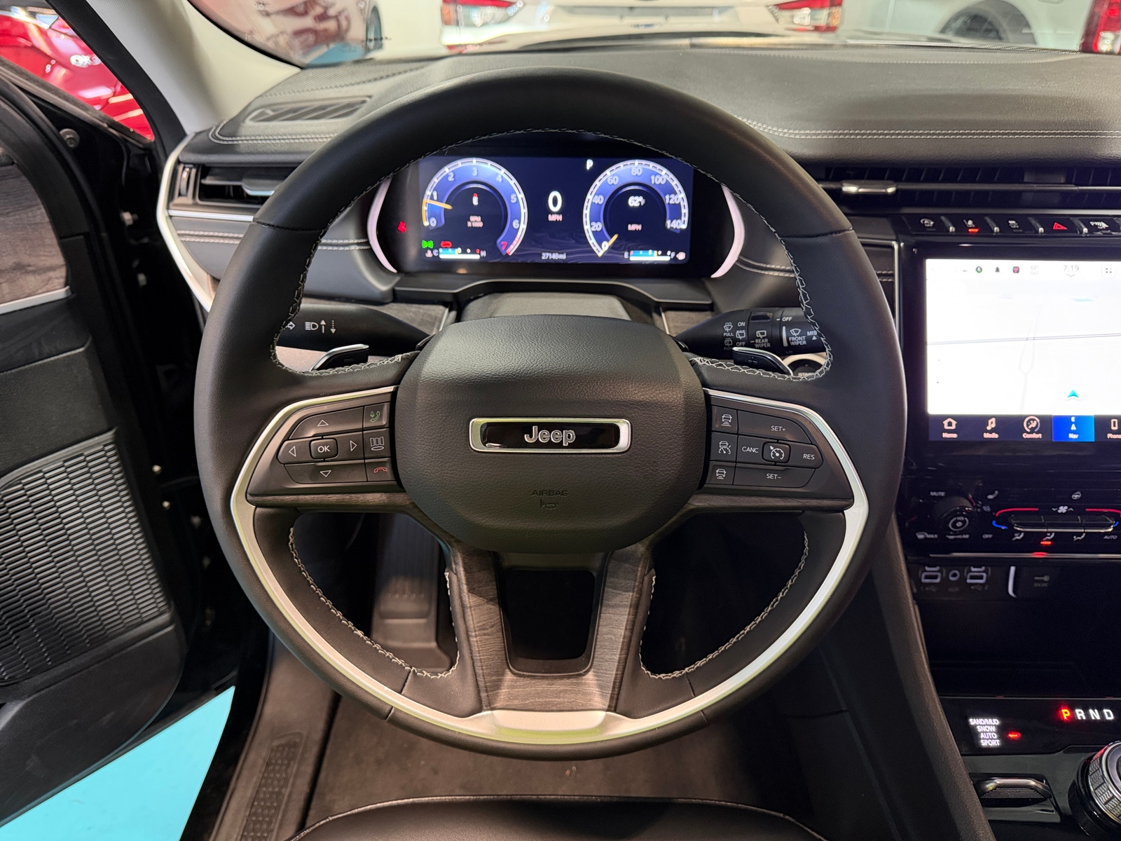 Thumbnail: 2023 Jeep Grand Cherokee - 4