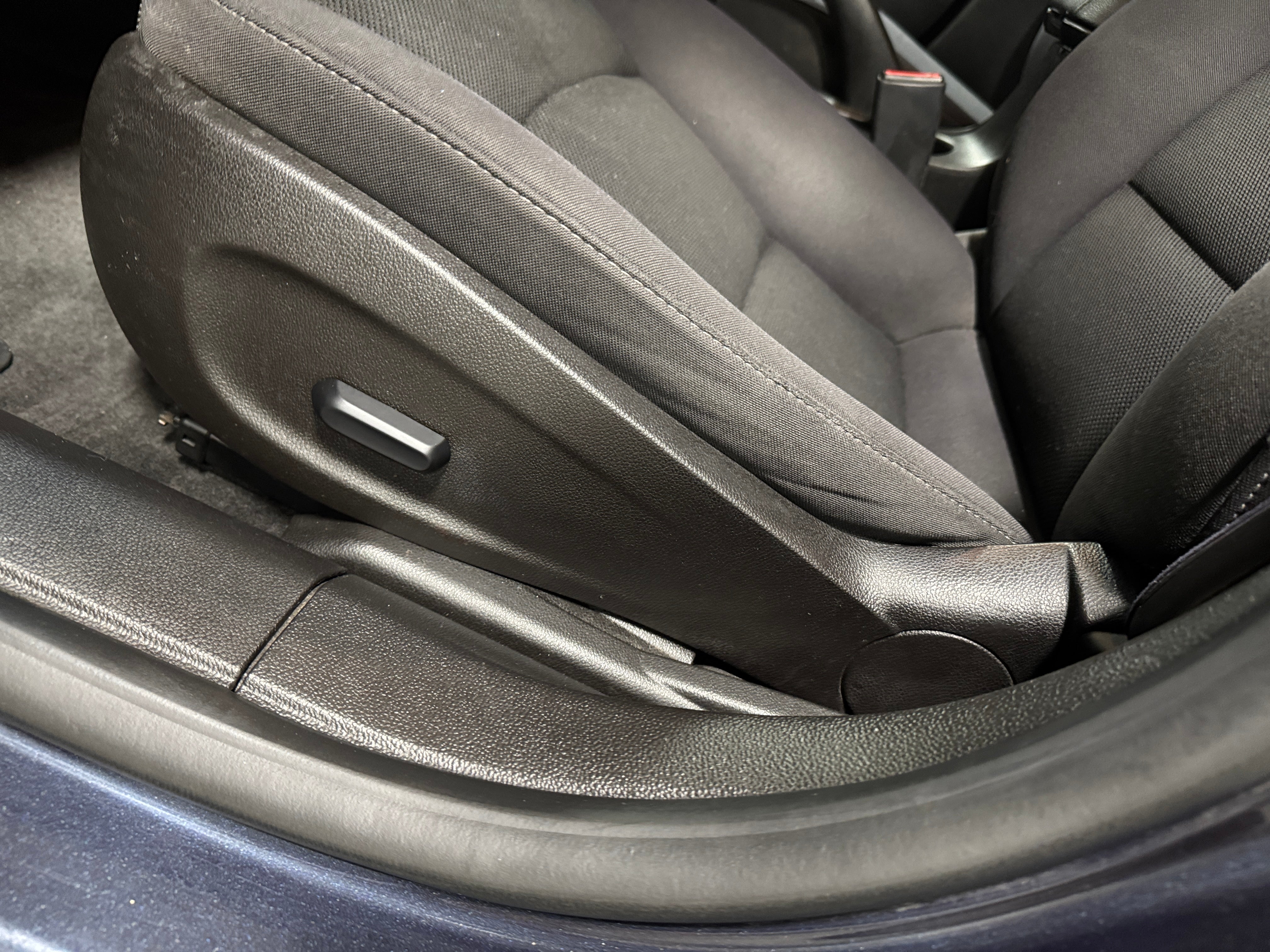 Used 2014 Chevrolet Cruze 1LT with VIN 1G1PC5SB2E7232561 for sale in Pewaukee, WI